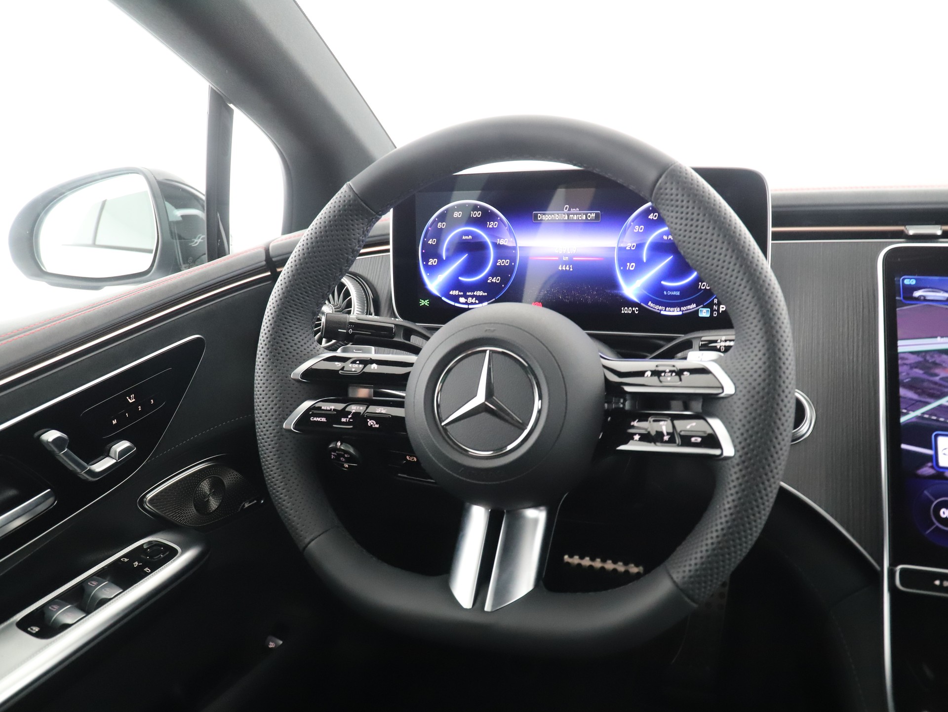 MERCEDES-BENZ EQE 350 4 Matic-image-11