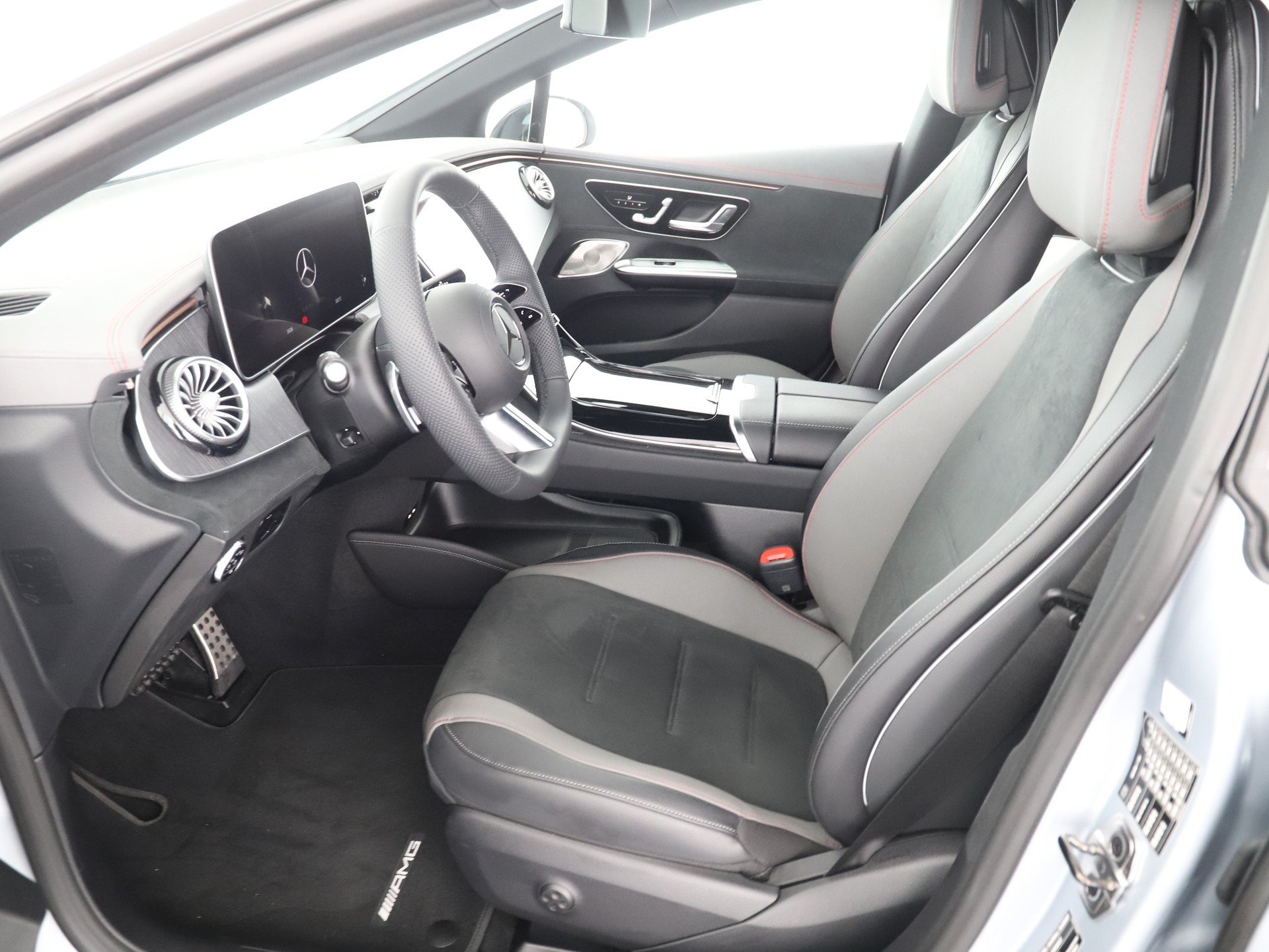 MERCEDES-BENZ EQE 350 4 Matic-image-8