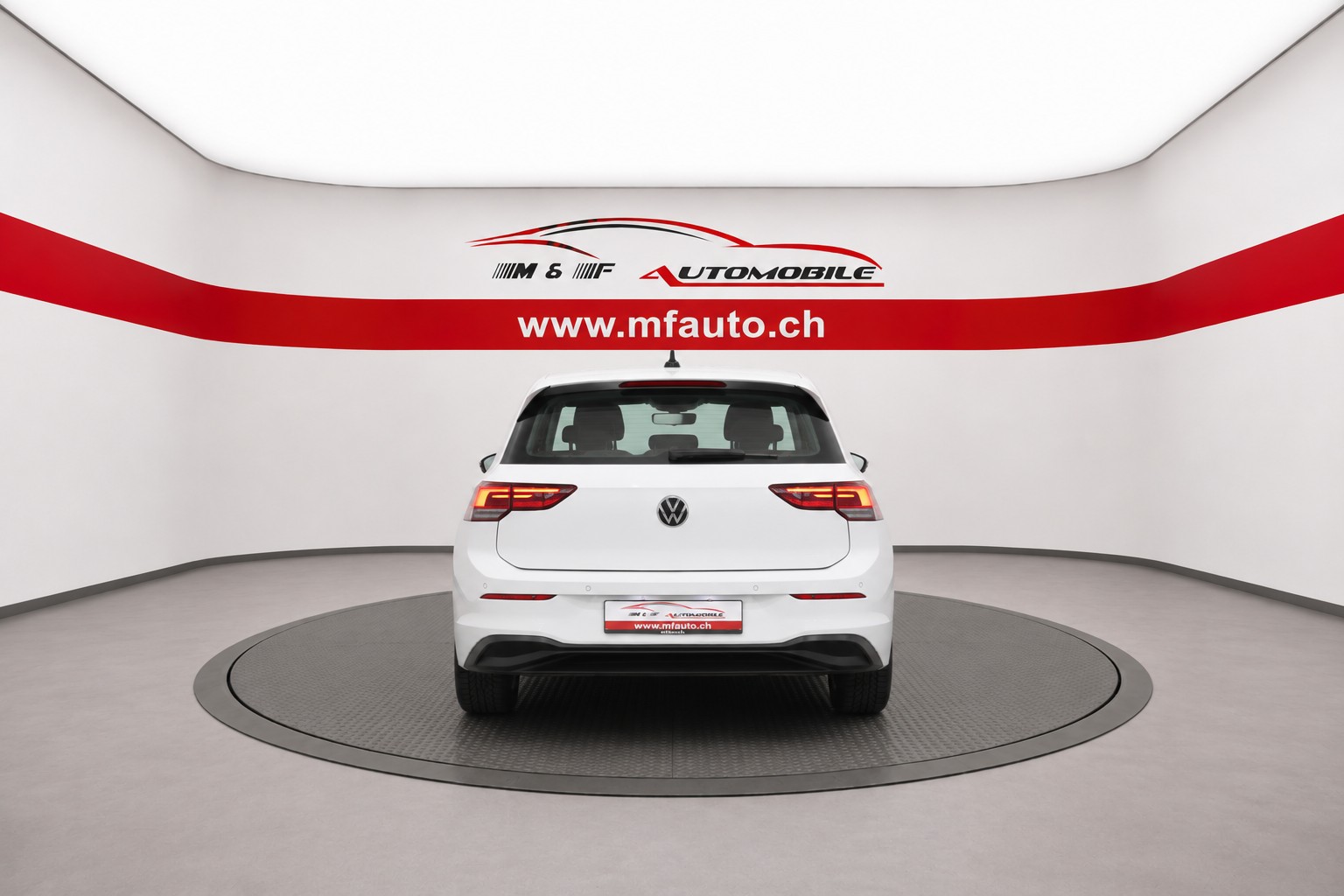 VW Golf VIII 1.0 TSI Life DSG CH FAHRZEUG-image-4