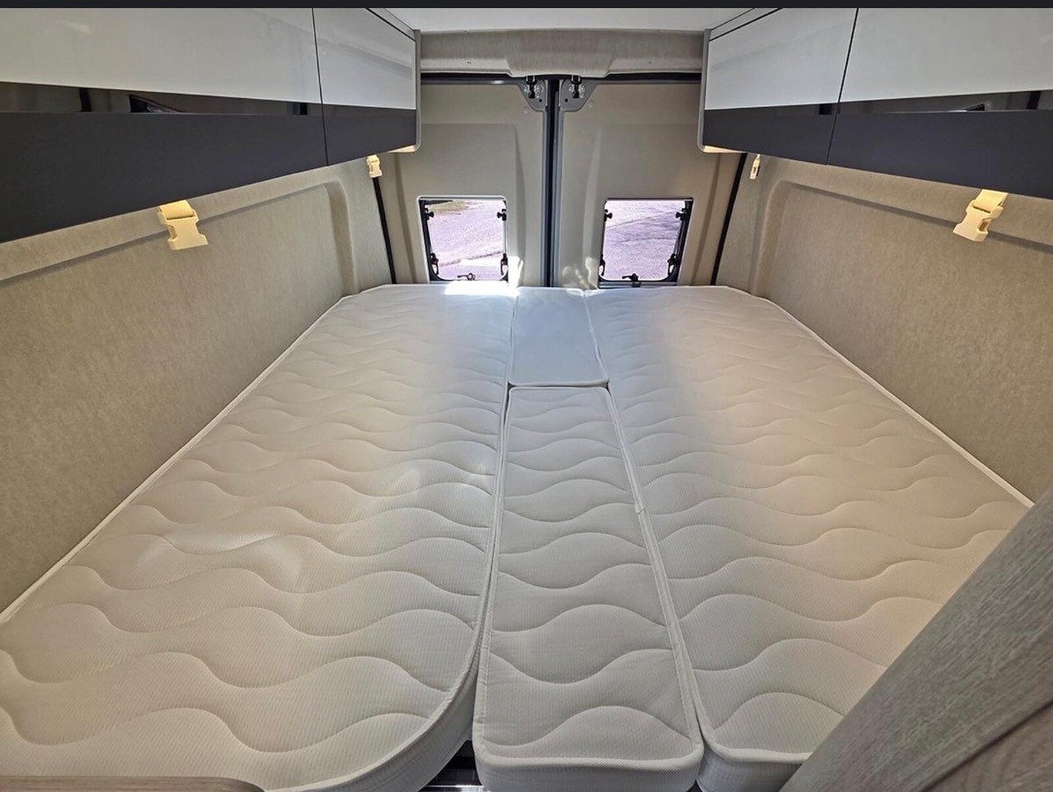 ROLLER TEAM Livingstone GO Duo "Solar" 2,2 HDi Modell 2026 8-Gang-Automat mit Abstandsregeltempomat auf Citroen Jumper/ Fiat Ducato Basis-image-10