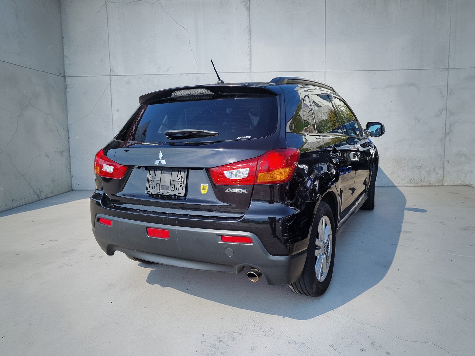 MITSUBISHI ASX 1.8 DID SuperJubilé 4WD 1.Hand 12Mt Gara MFK Neu-image-6