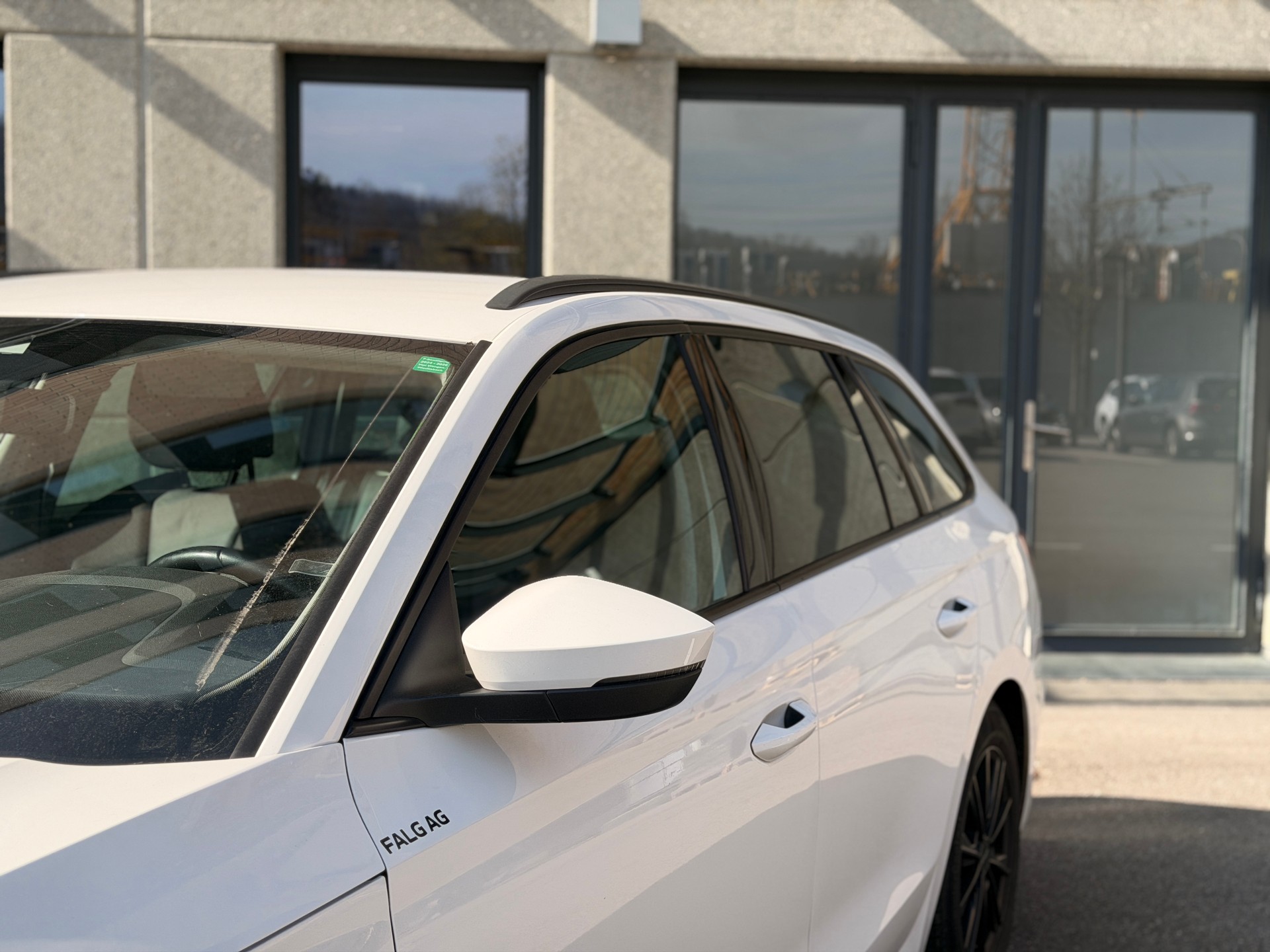 SKODA Octavia Combi 2.0 TDI DSG Ambition-image-7