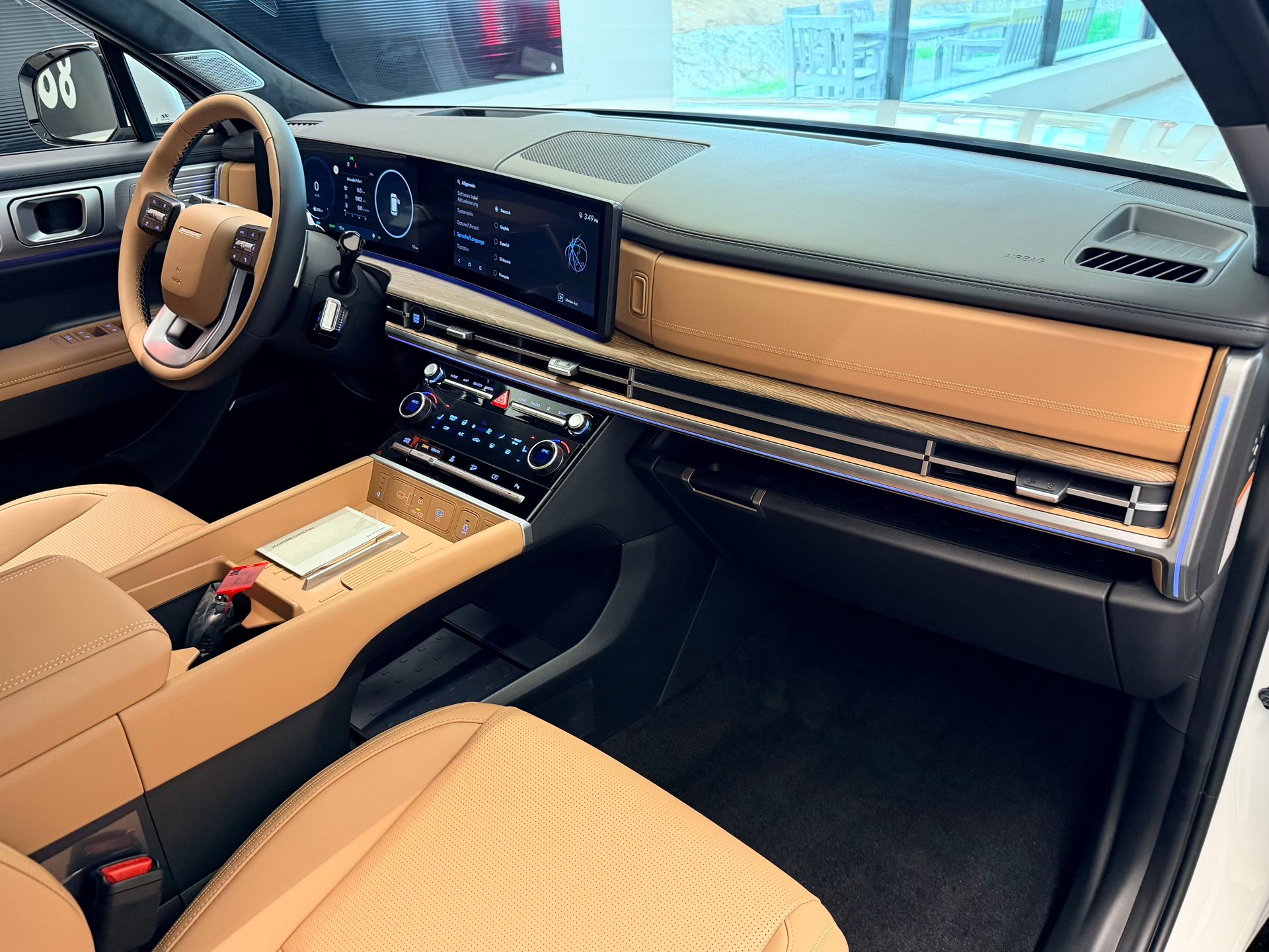HYUNDAI Santa Fe 1.6 T-GDi PHEV Calligraphy 4WD Automatic-image-15