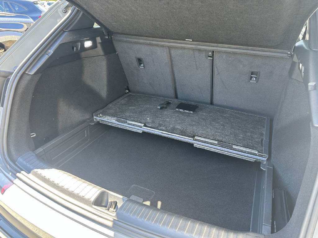 AUDI Q4 e-tron 50 quattro-image-14