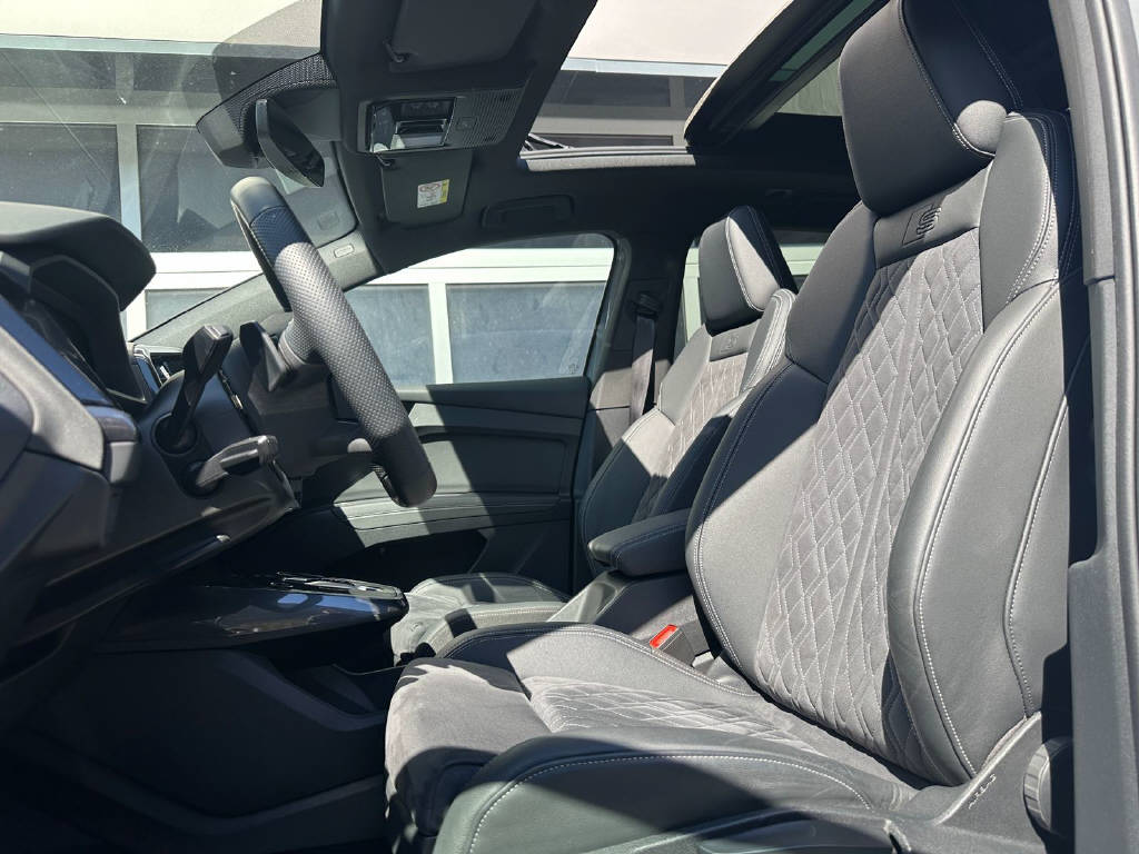 AUDI Q4 e-tron 50 quattro-image-7