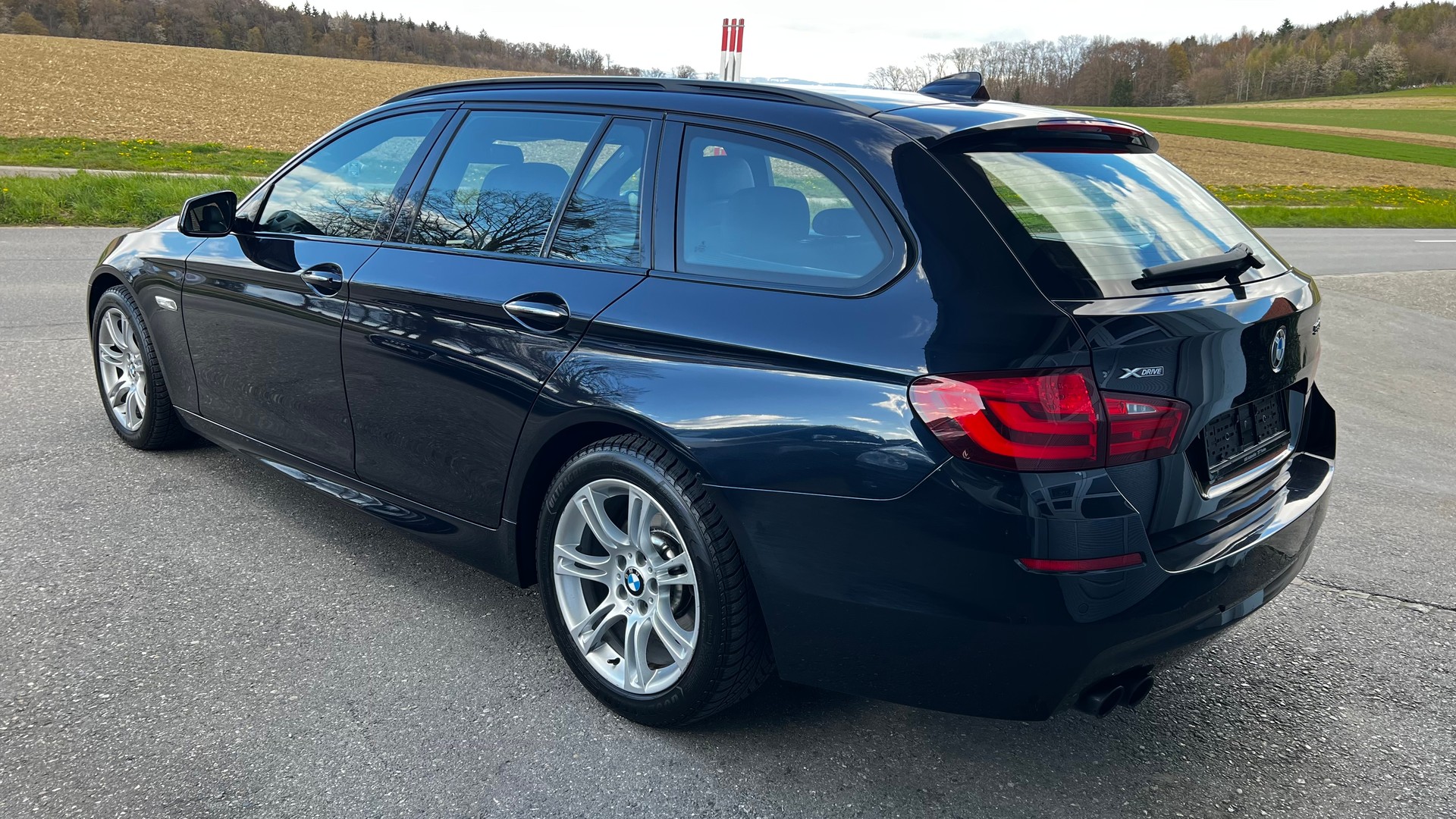 BMW 525d xDrive Touring Steptronic-image-2