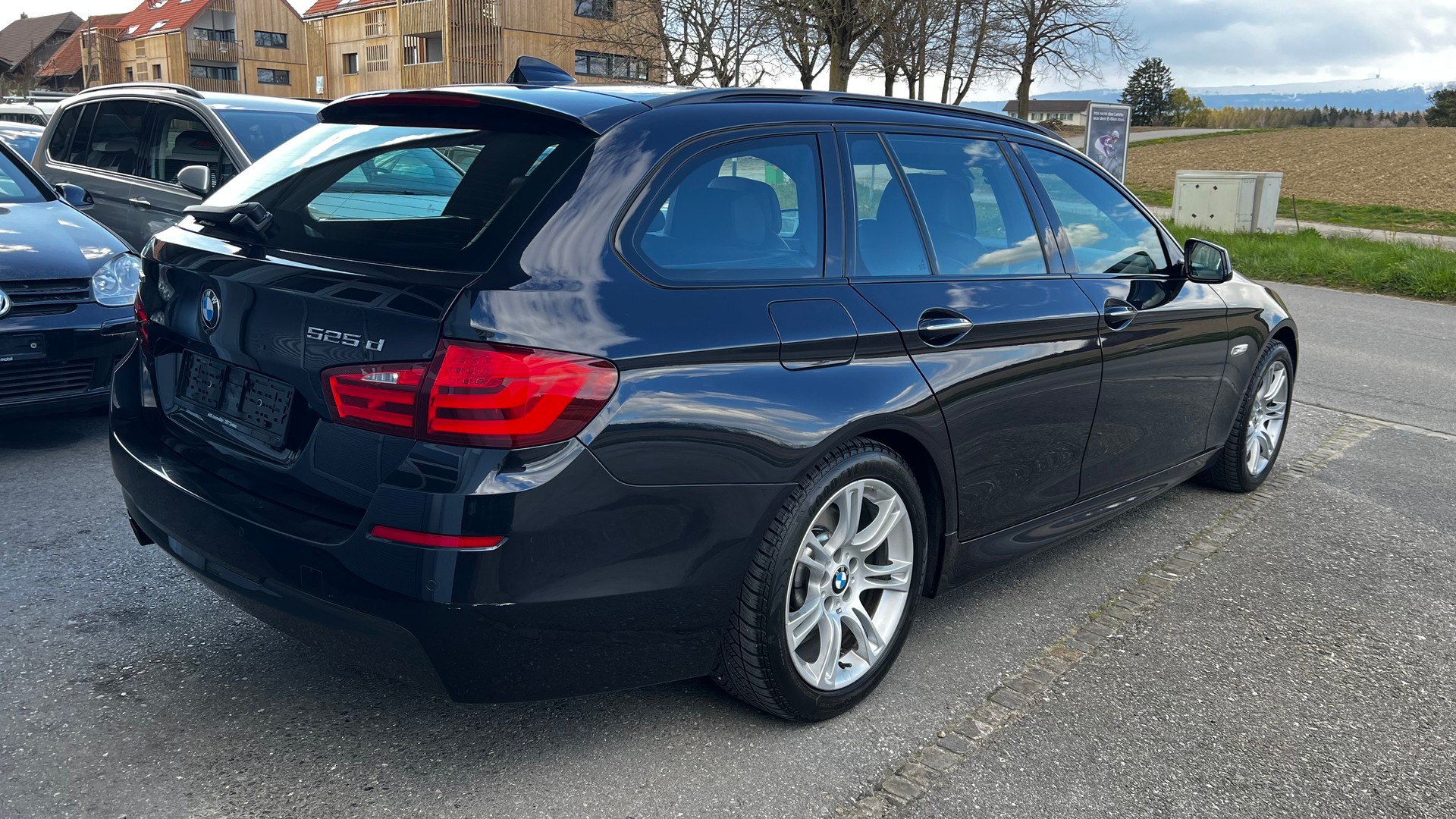 BMW 525d xDrive Touring Steptronic-image-1