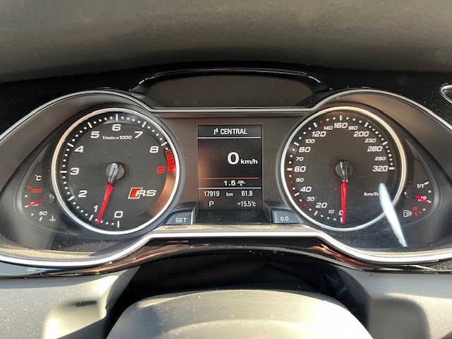 AUDI RS4 Avant 4.2 FSI V8 quattro S-tronic-image-12