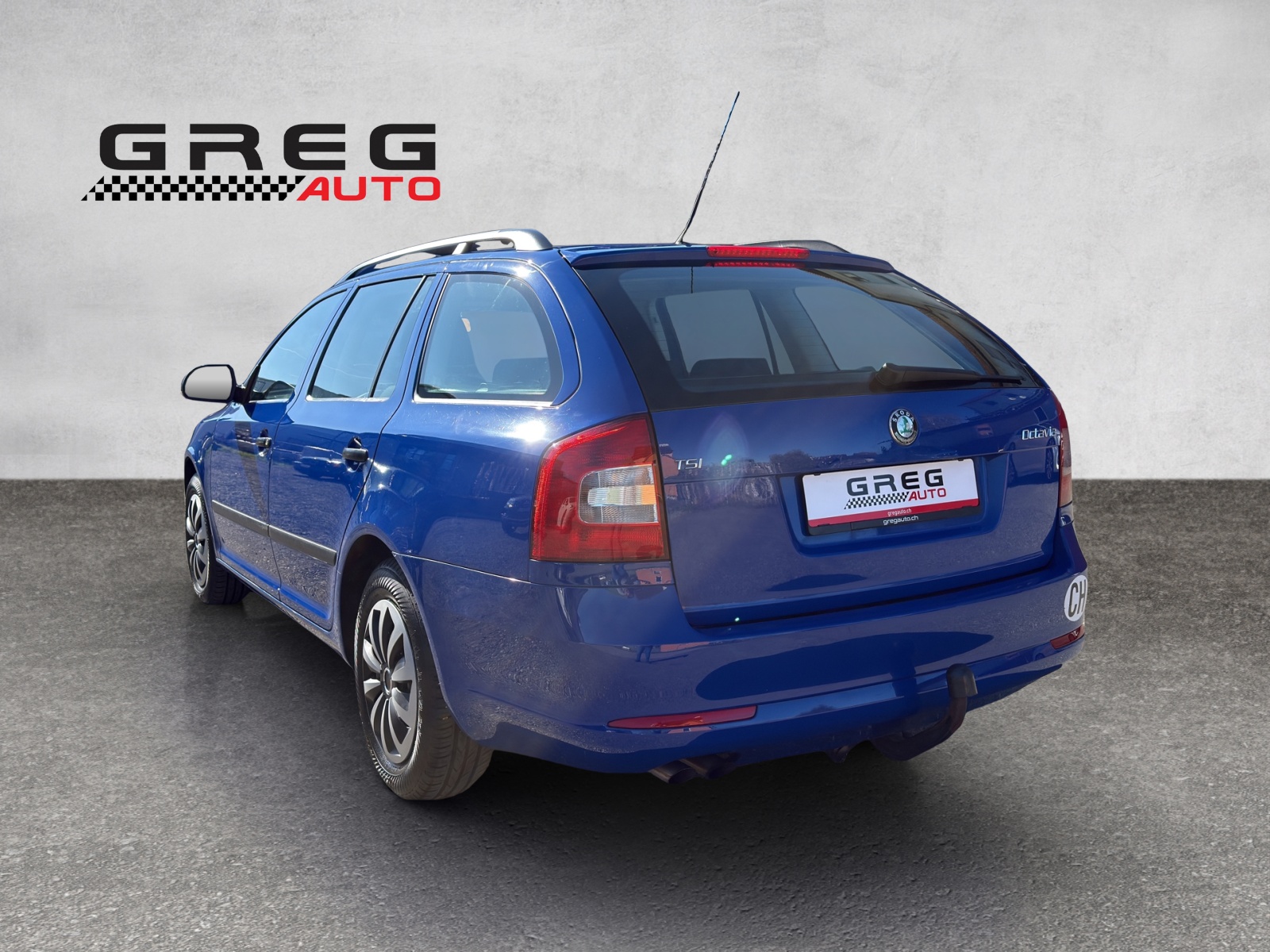 SKODA Octavia Combi 1.4 TSI Ambiente DSG-image-2