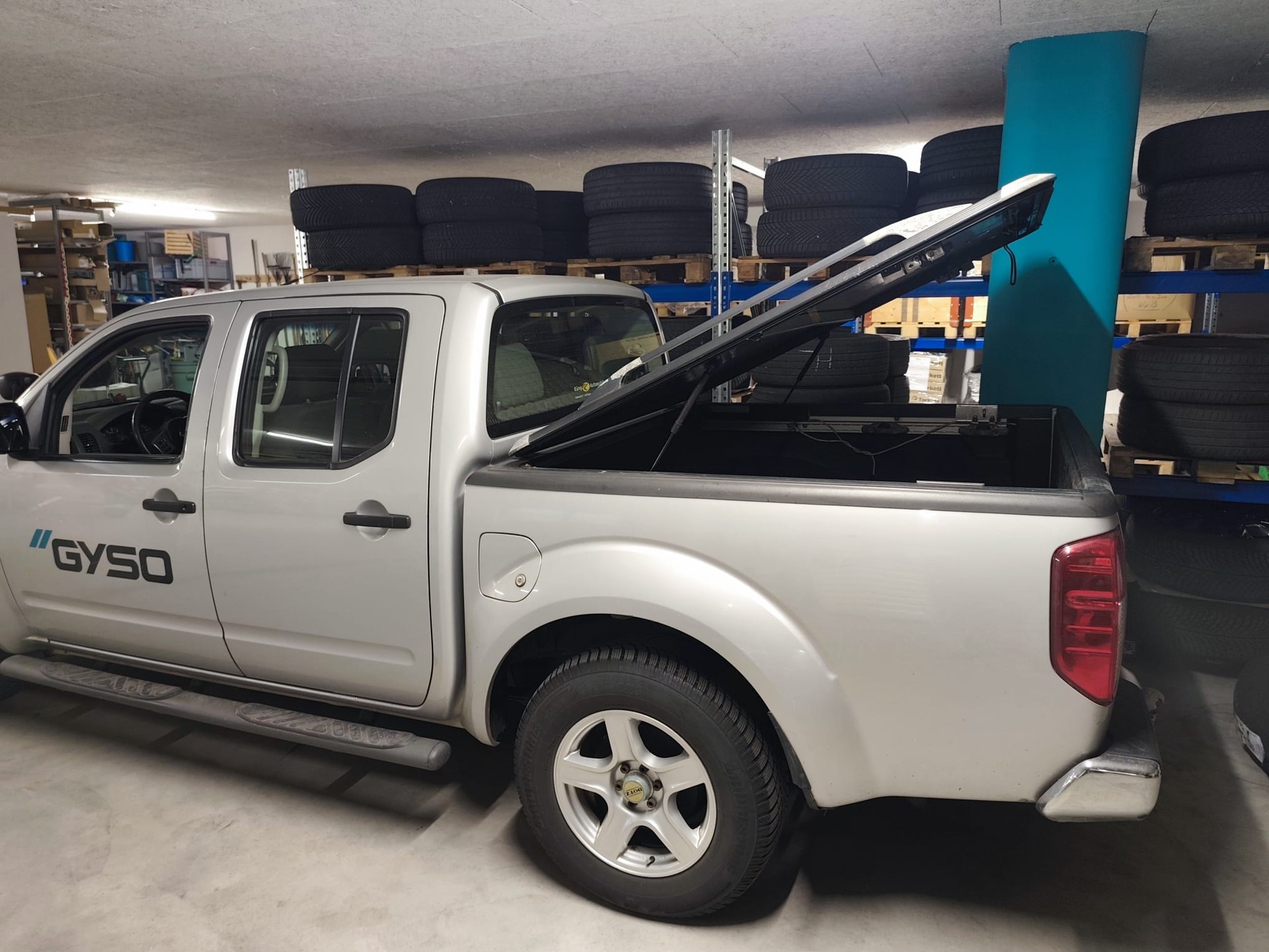 NISSAN Navara Double Cab LE 2.5 dCi 4WD Automat-image-4