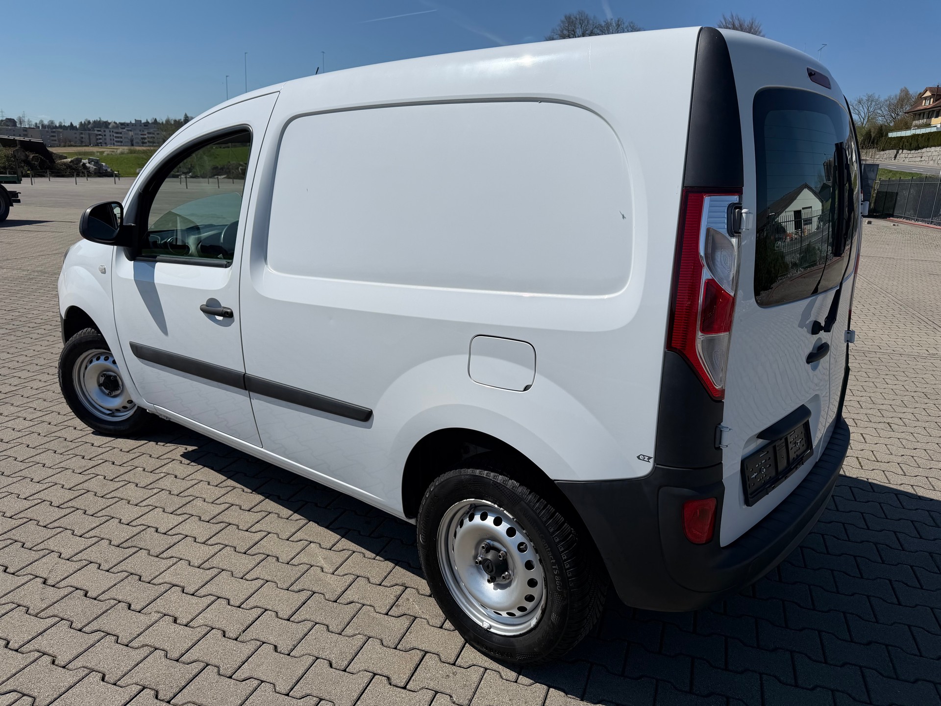 RENAULT Kangoo Medium 1.6 105 Business-image-2