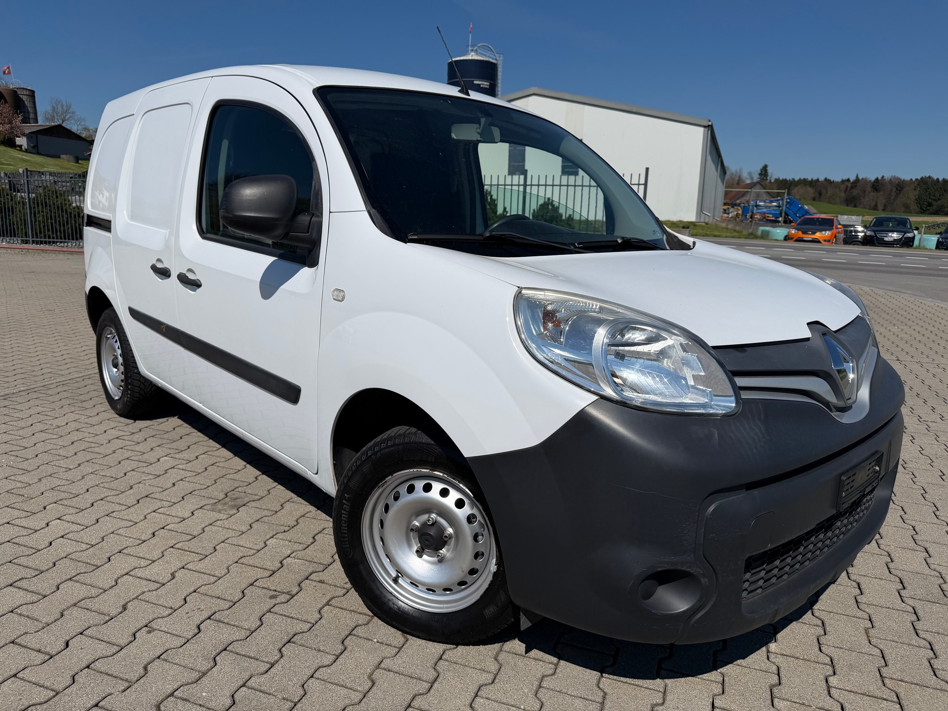 RENAULT Kangoo Medium 1.6 105 Business