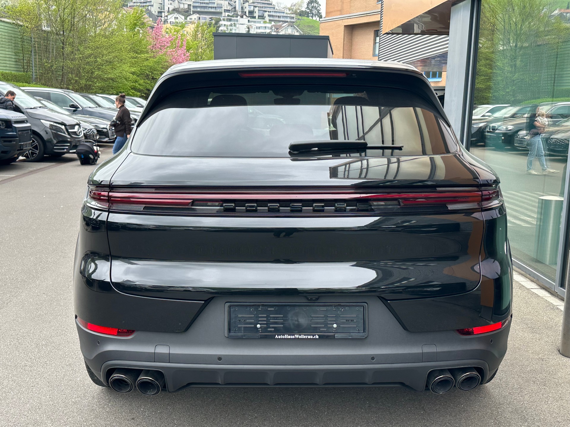 PORSCHE Cayenne 3.0 V6 / Neues Modell-image-3