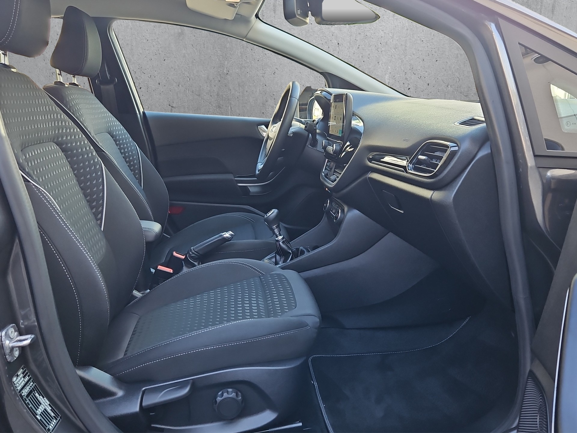 FORD Fiesta 1.0 SCTi ST Line-image-11