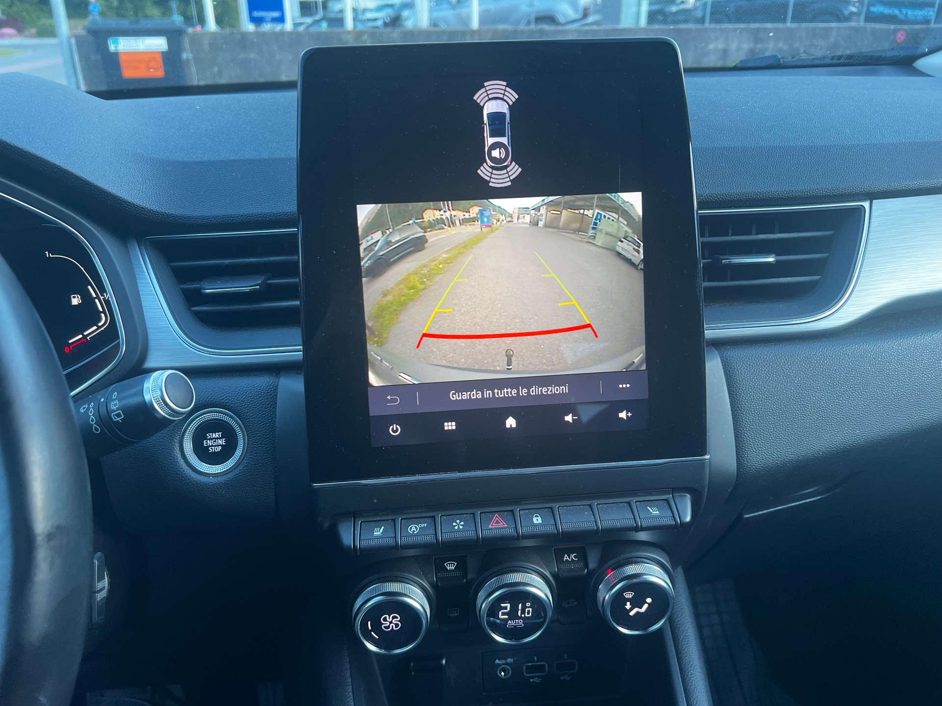 RENAULT Captur 1.3 TCe EDC Intens EDC-image-11