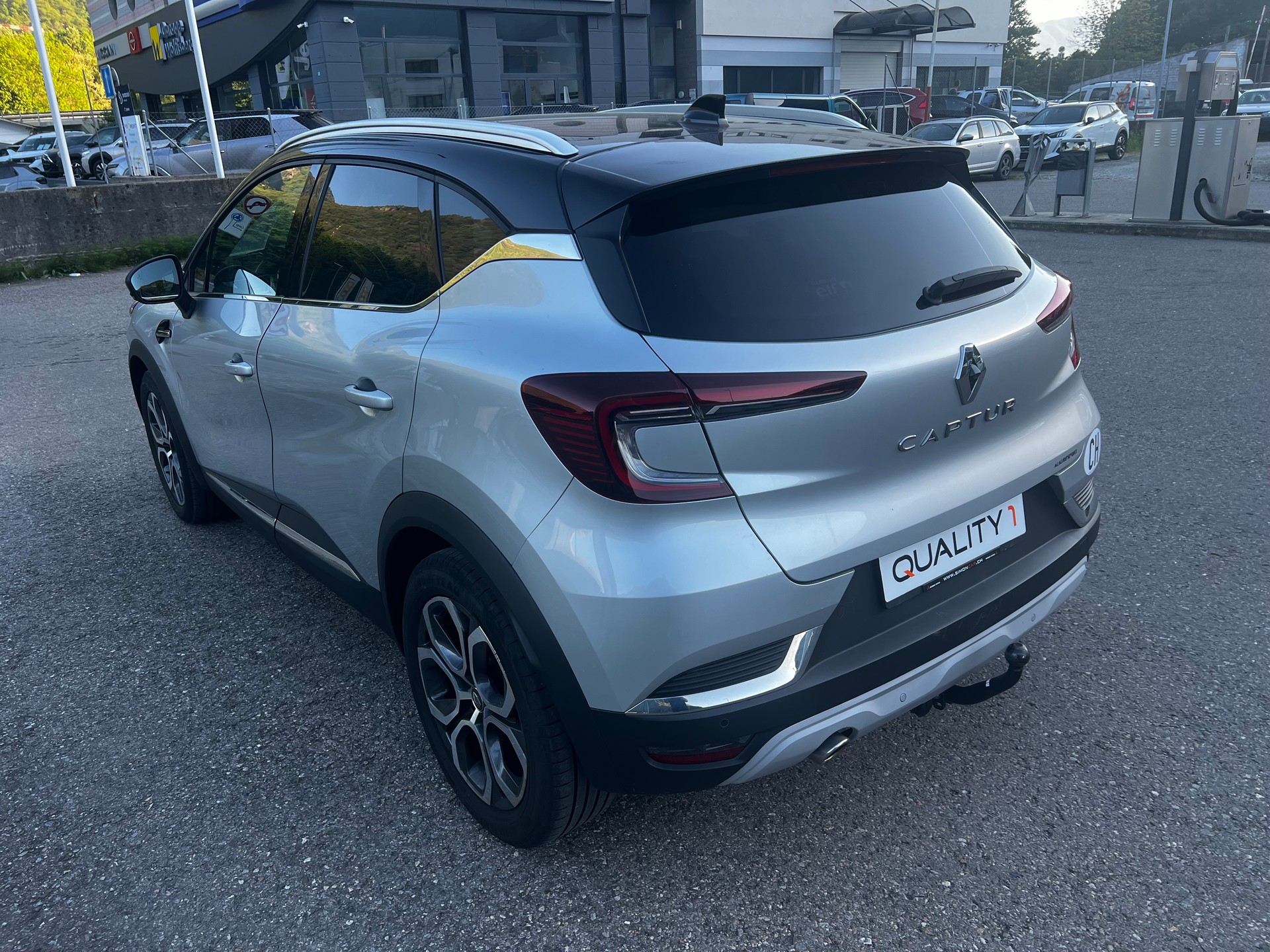 RENAULT Captur 1.3 TCe EDC Intens EDC-image-4