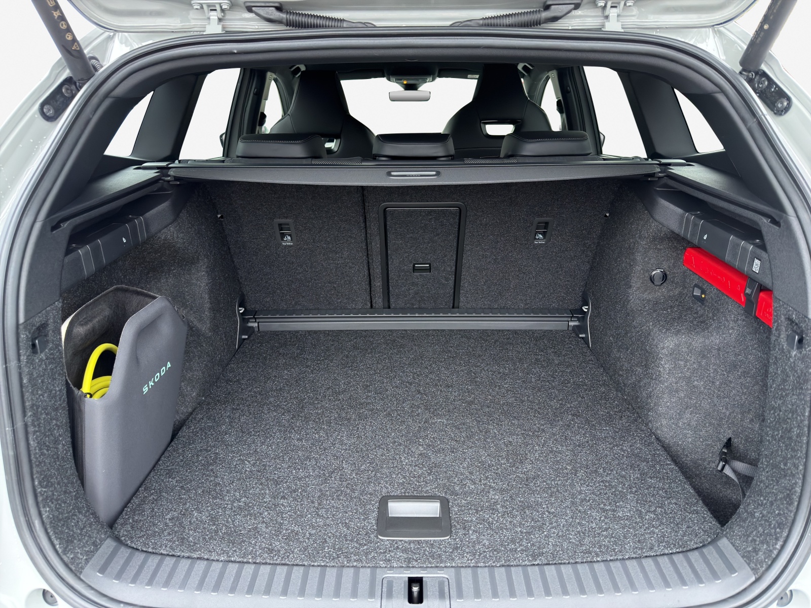 SKODA Enyaq Sport Line-image-12