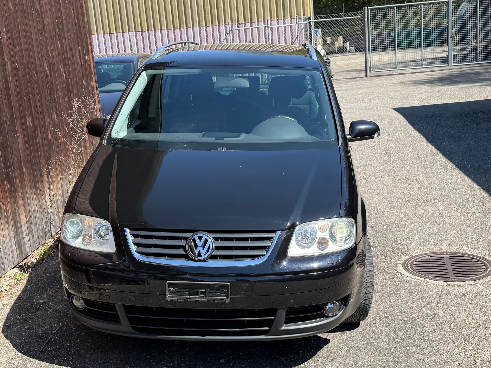 VW Touran 2.0 TDI Trendline-image-1
