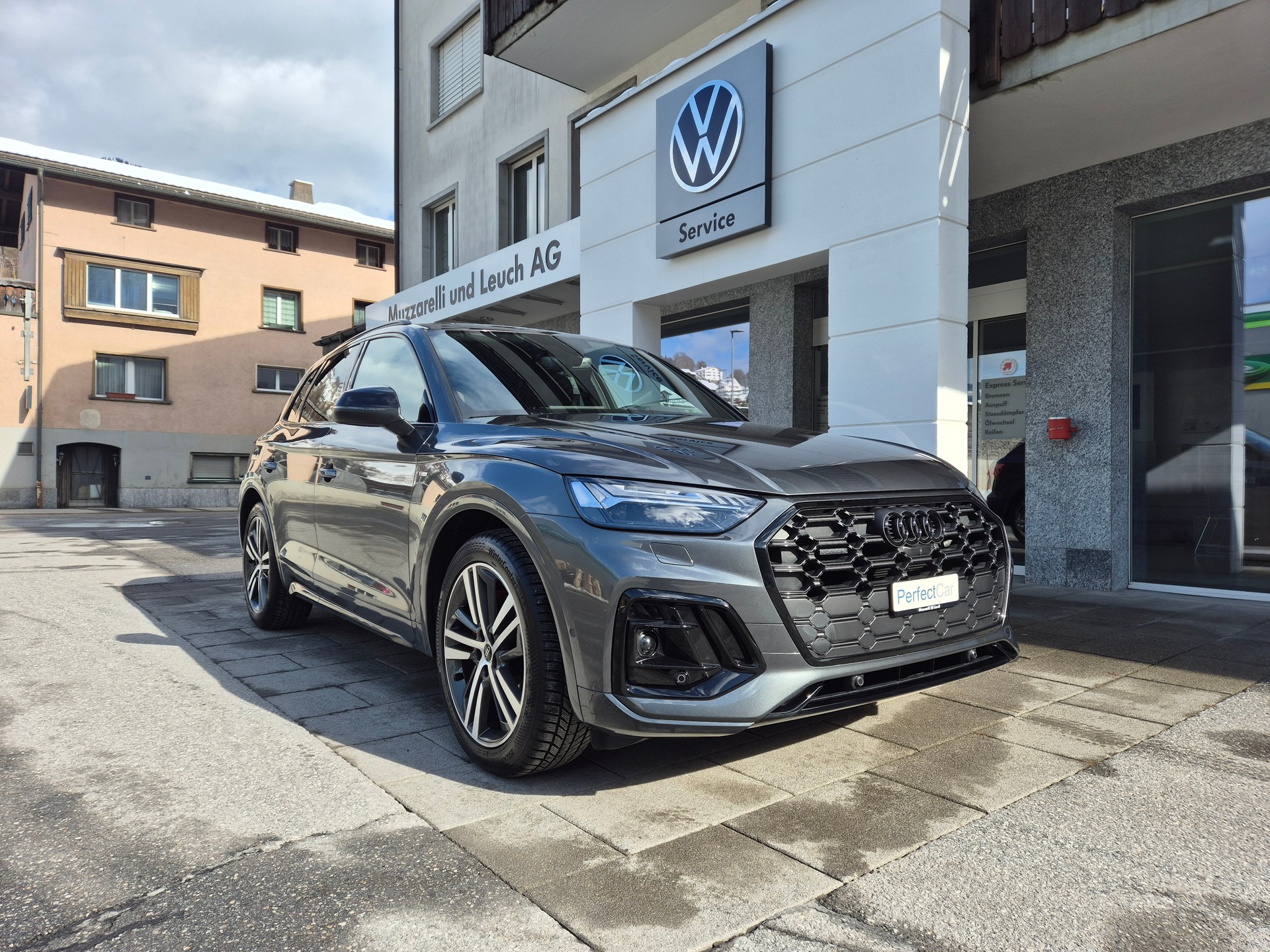 AUDI Q5 40 TDI Black Edition quattro S-tronic