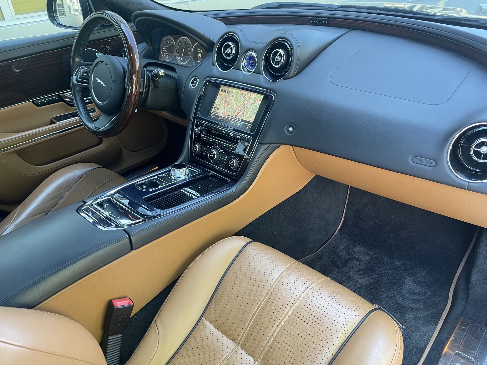 JAGUAR XJ 5.0 V8 Portfolio Automatic-image-11