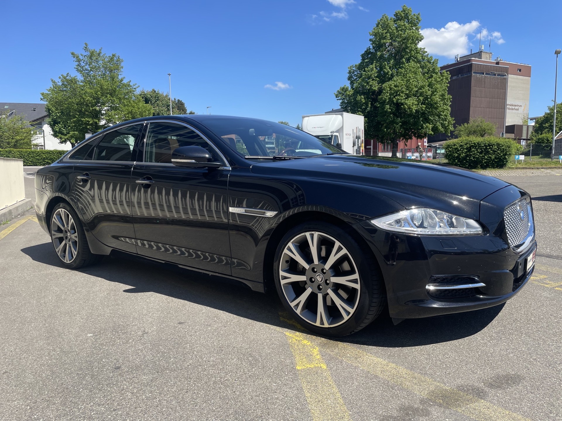 JAGUAR XJ 5.0 V8 Portfolio Automatic-image-3