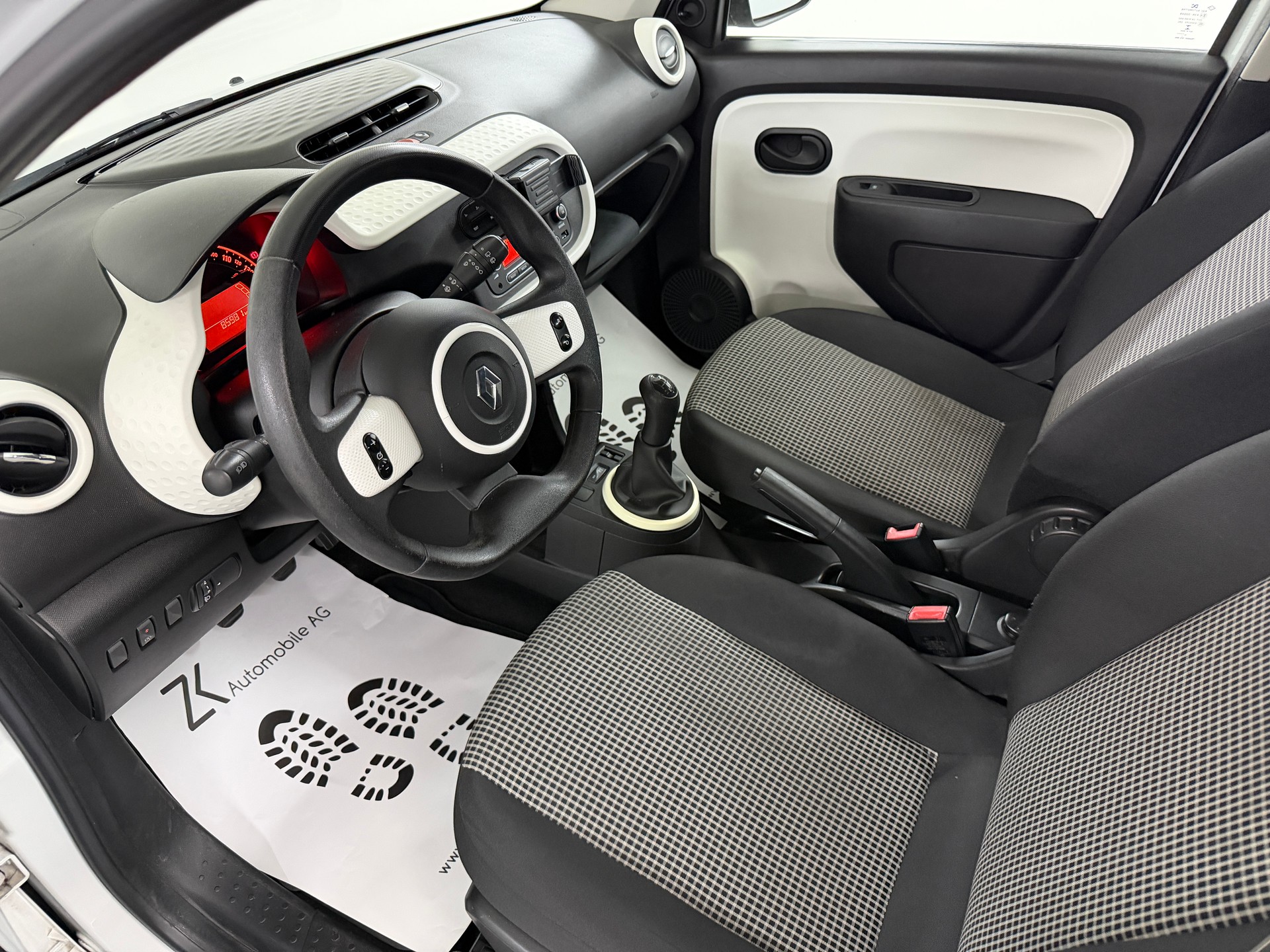 RENAULT Twingo 1.0 Life-image-6