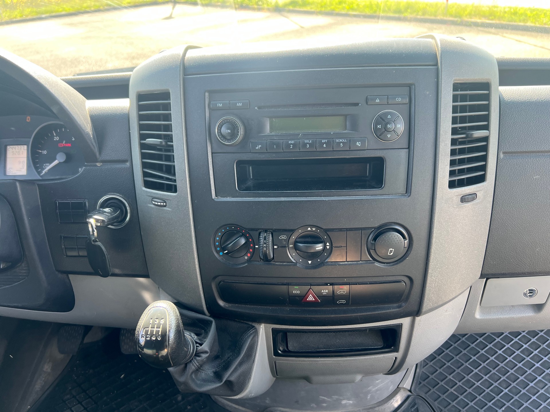MERCEDES-BENZ Sprinter 316 CDI Standard-image-9