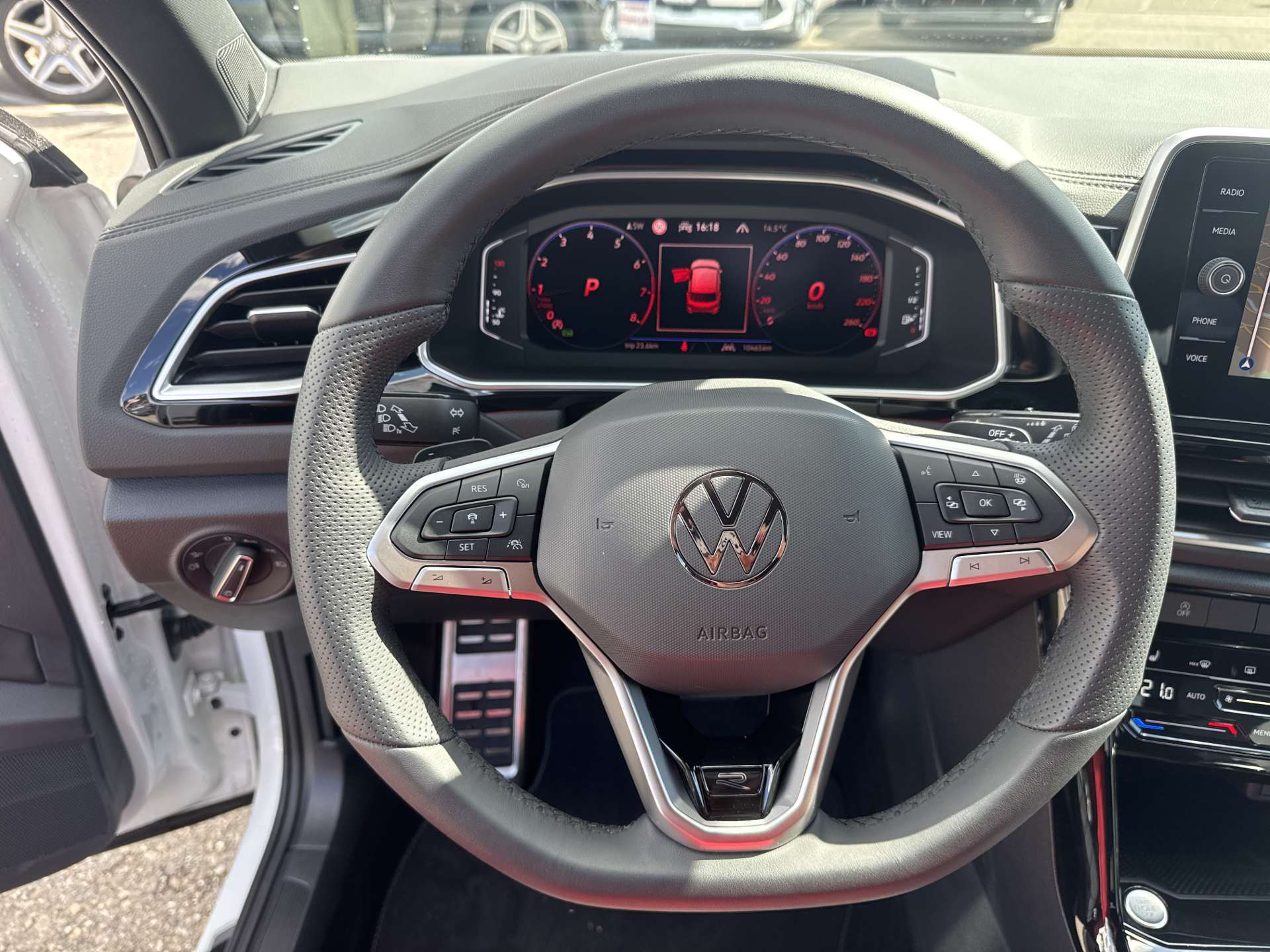 VW T-Roc 2.0 TSi R-Line 4Motion DSG-Automat-image-15