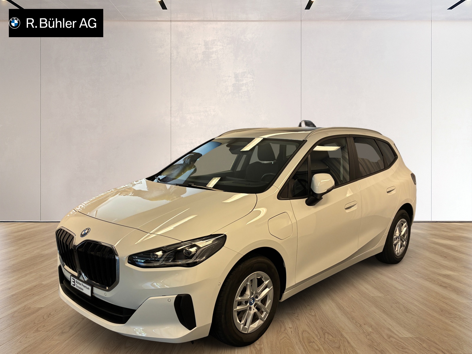 BMW 225e xDrive Active Tourer-image-0