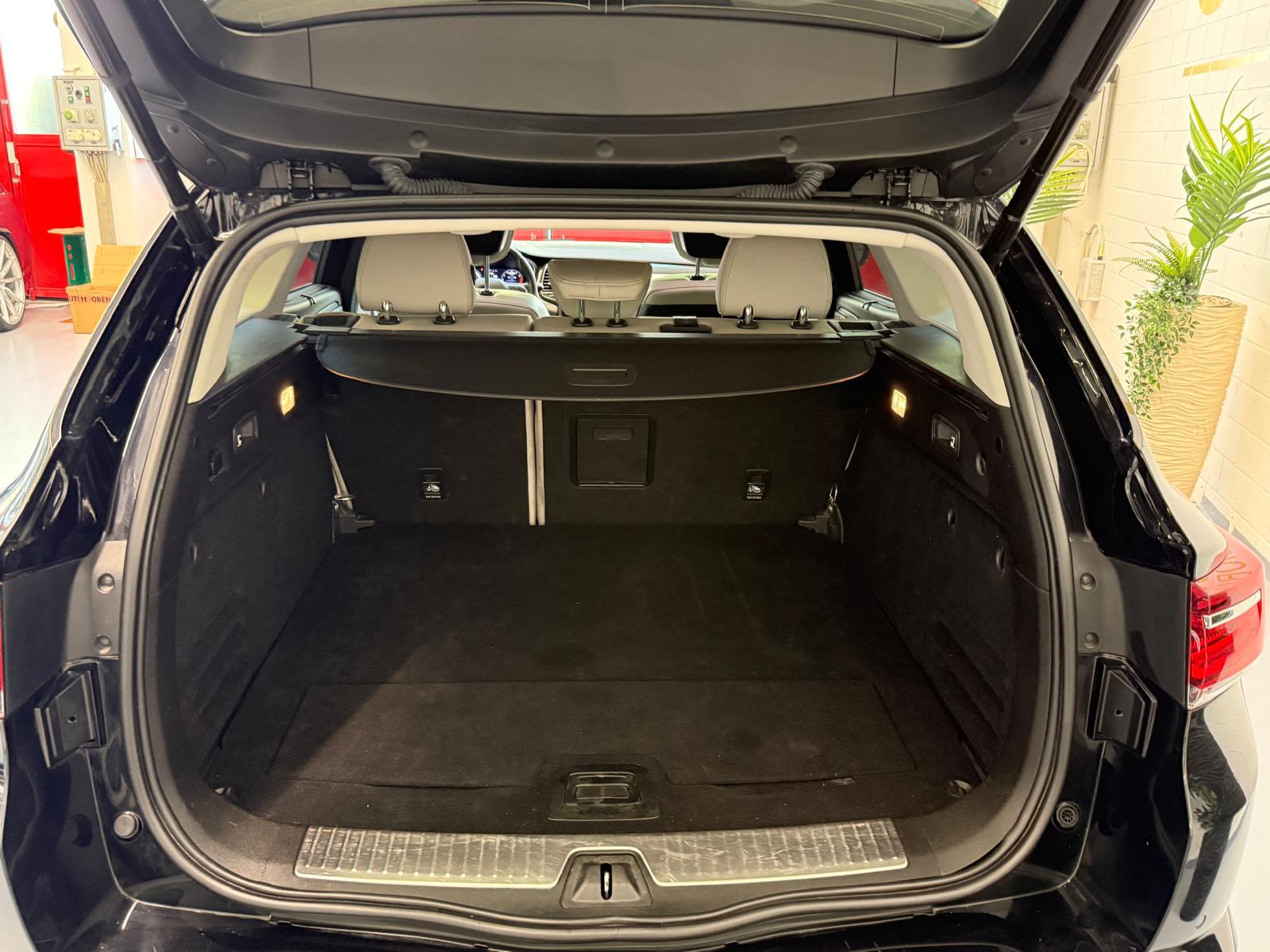 RENAULT Talisman Grandtour 1.3 TCe Initiale Paris EDC-image-19