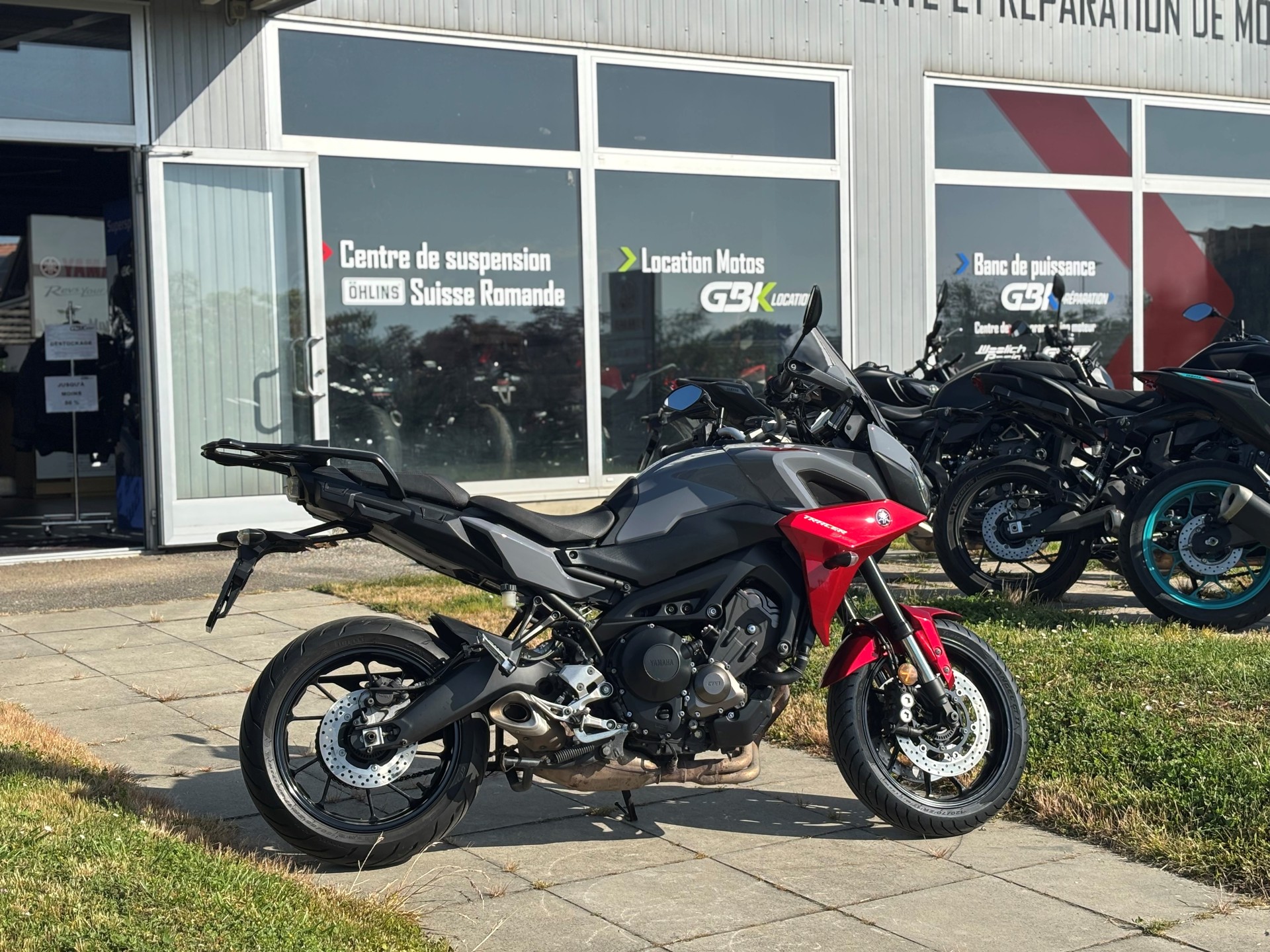 YAMAHA Tracer 900 ABS-showroom-element-1