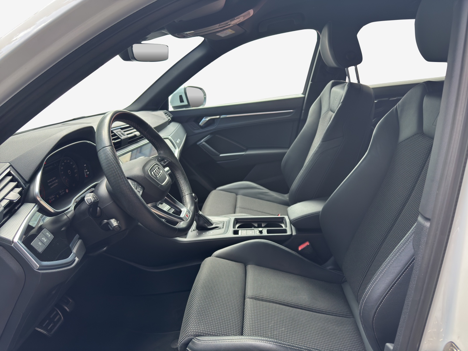 AUDI Q3 Sportback 35 TFSI S line Attraction S-tronic-image-7