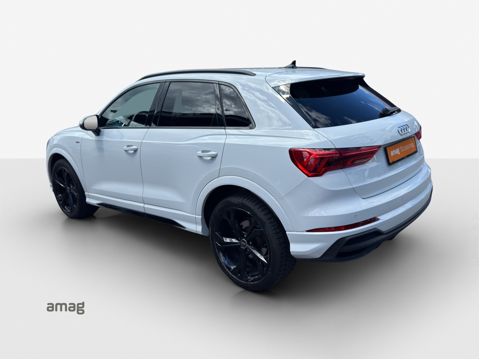 AUDI Q3 Sportback 35 TFSI S line Attraction S-tronic-image-2