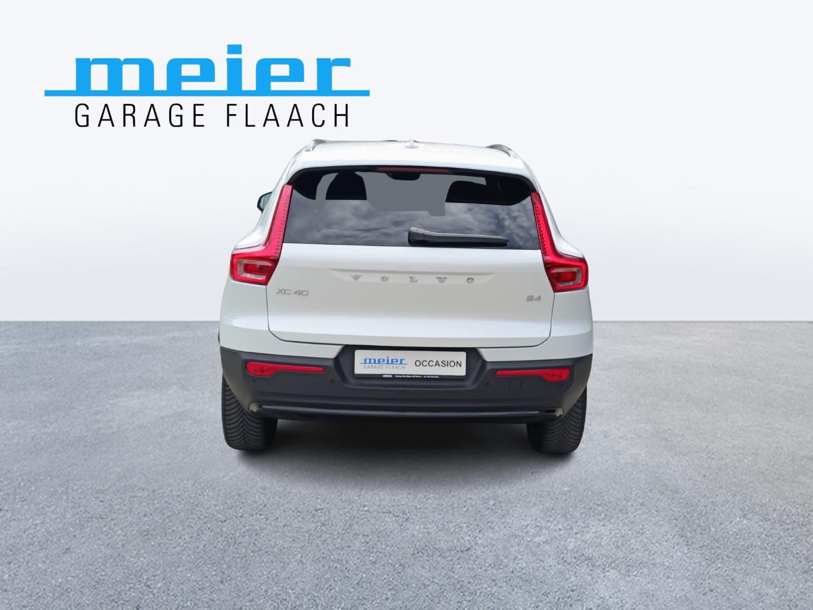 VOLVO XC40 2.0 B4 MH Plus Dark-image-3