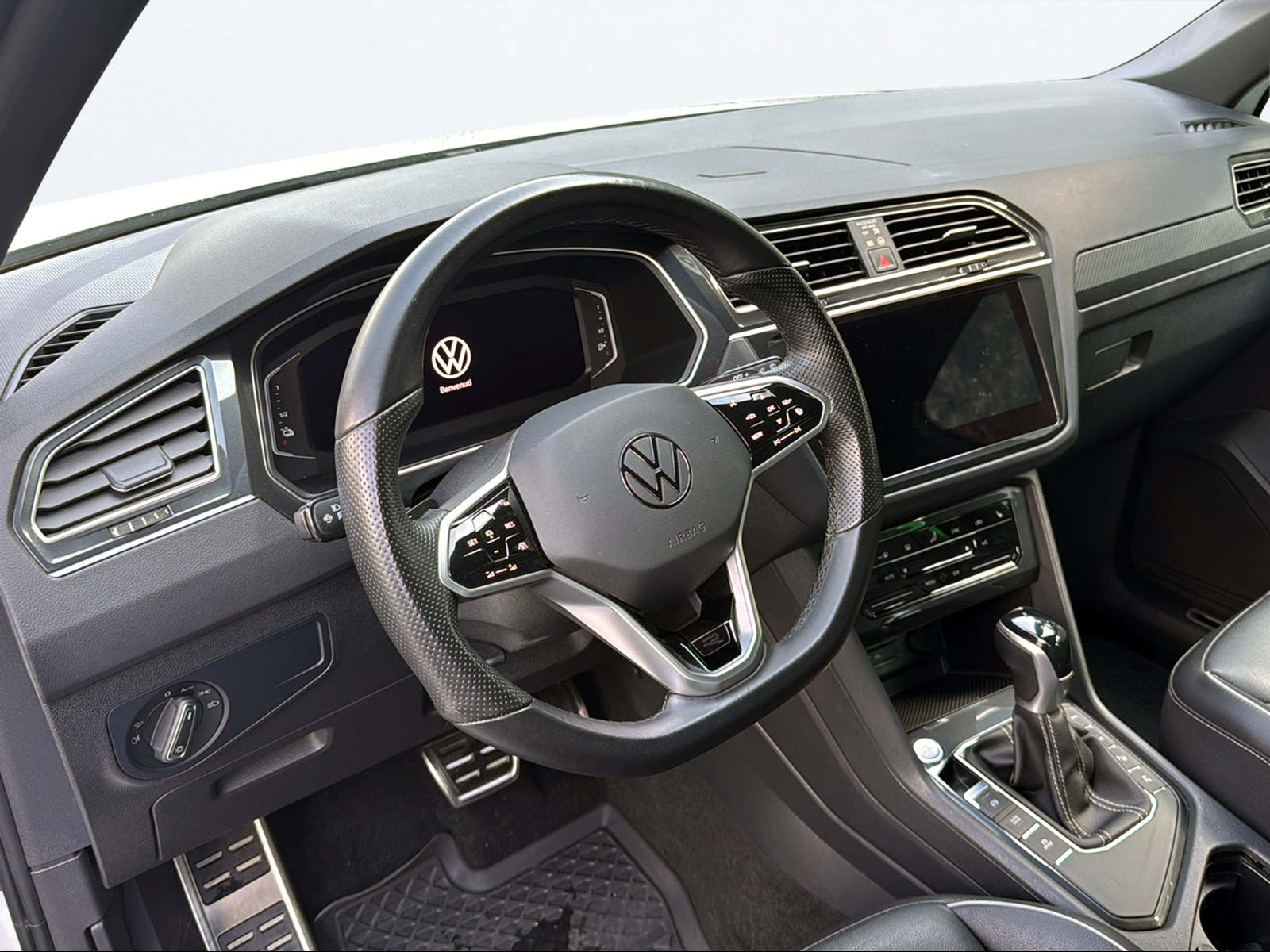 VW Tiguan 1.4TSI PHEV R-Line DSG-image-10