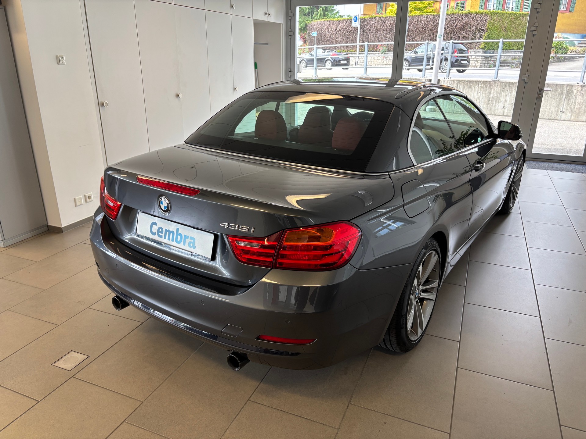 BMW 435i Cabriolet Sport Line Steptronic-showroom-element-3