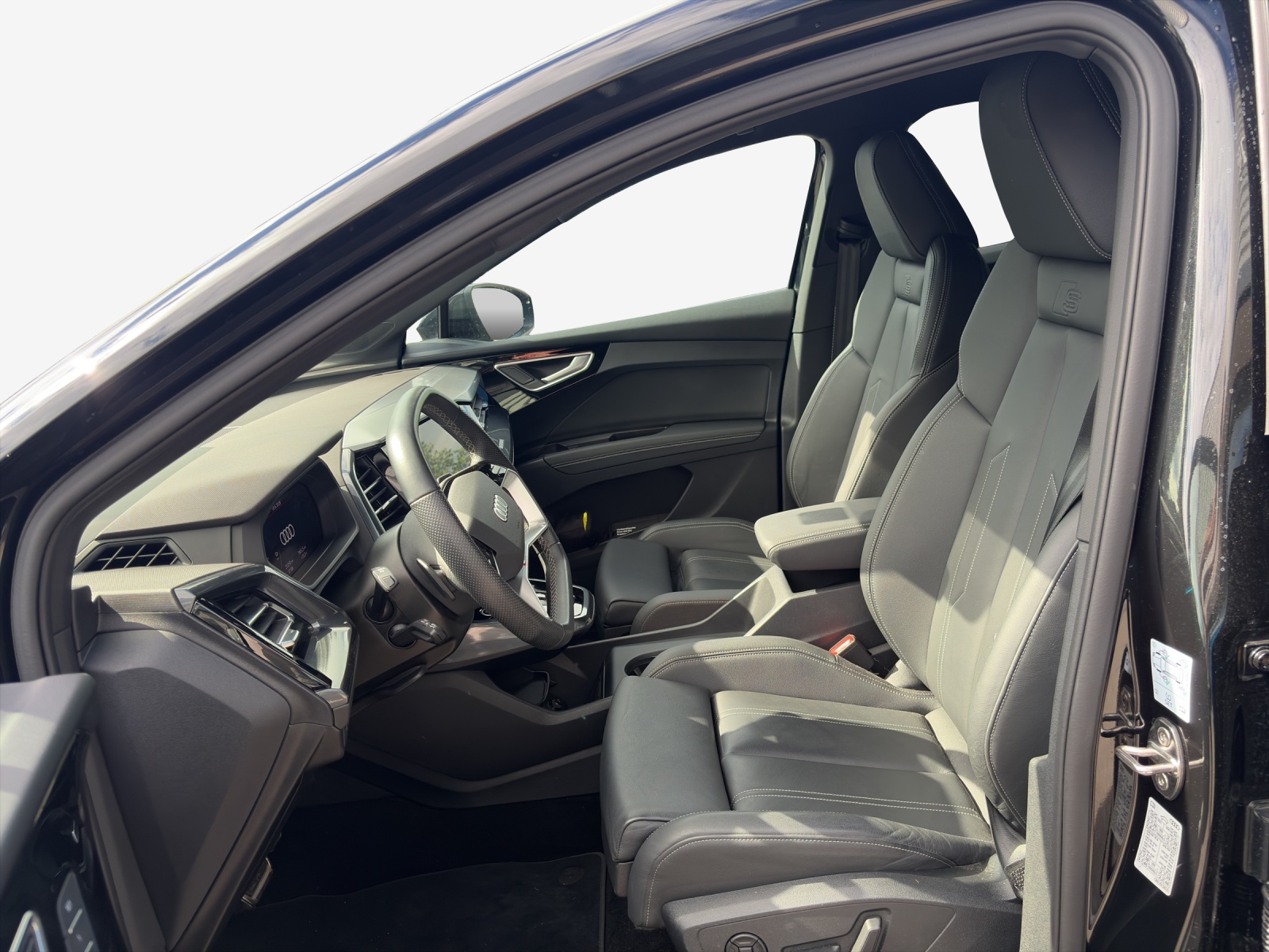 AUDI Q4 Sportback e-tron 55 quattro-image-8