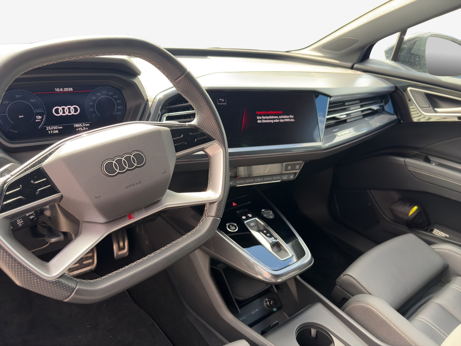 AUDI Q4 Sportback e-tron 55 quattro-image-11