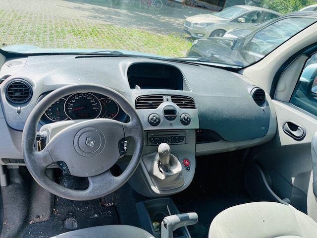 RENAULT Kangoo 1.6 16V Dynamique-image-15