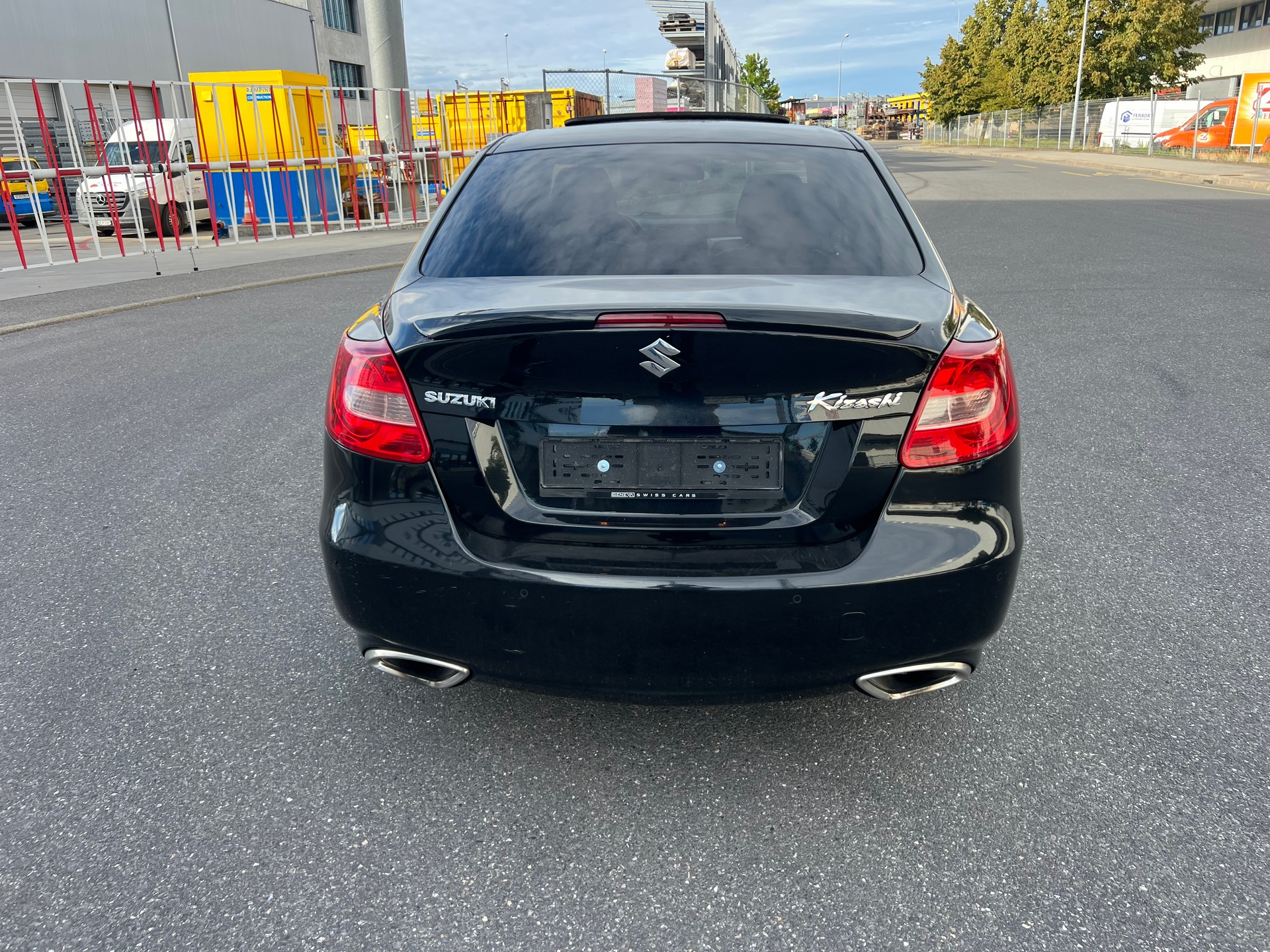SUZUKI Kizashi 2.4 GL Top Indigo 4WD CVT-image-4
