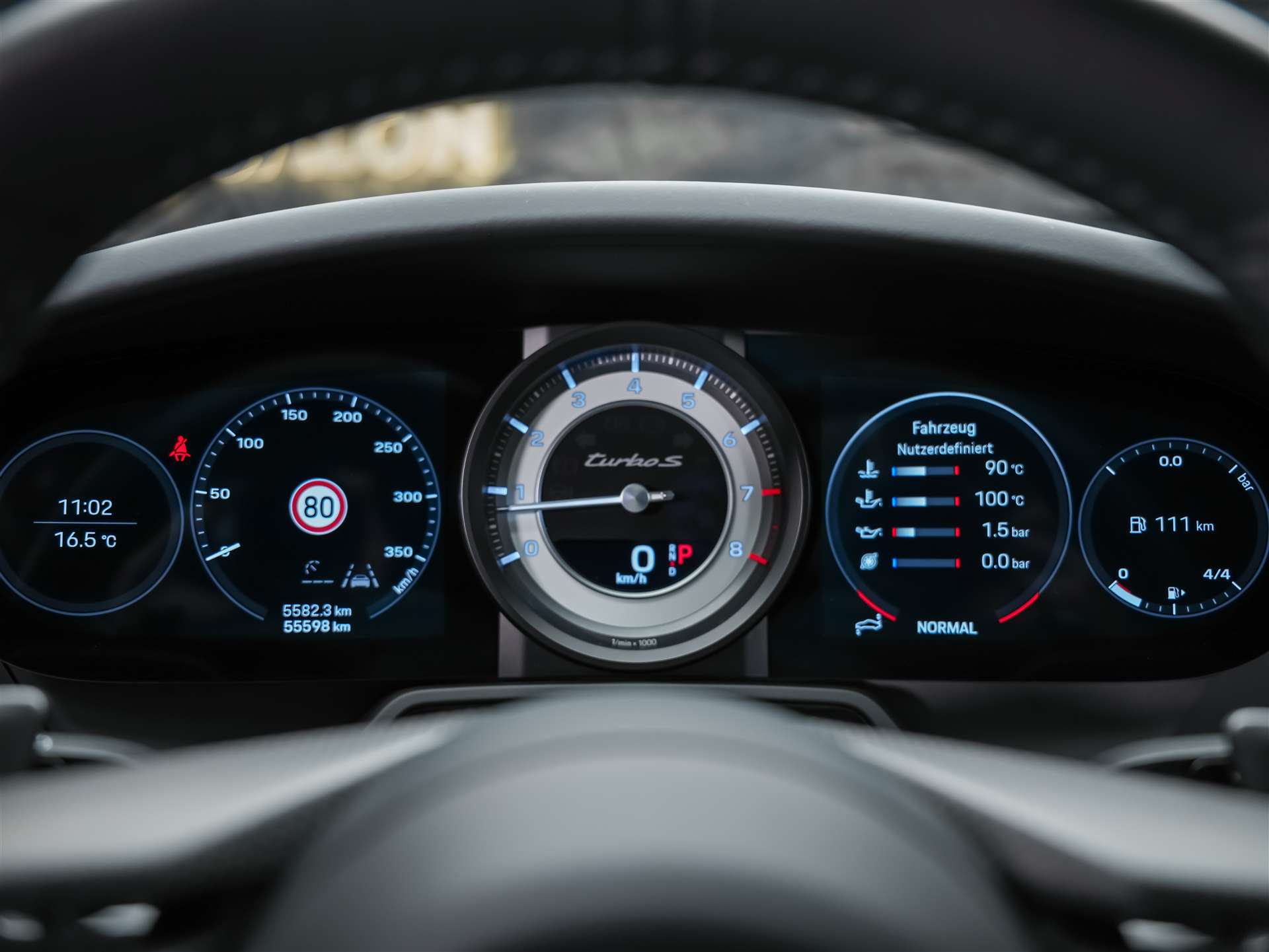 PORSCHE 911 Turbo S PDK *CH Auto*Panorama*Sitzlüftung*Burmester*-image-36