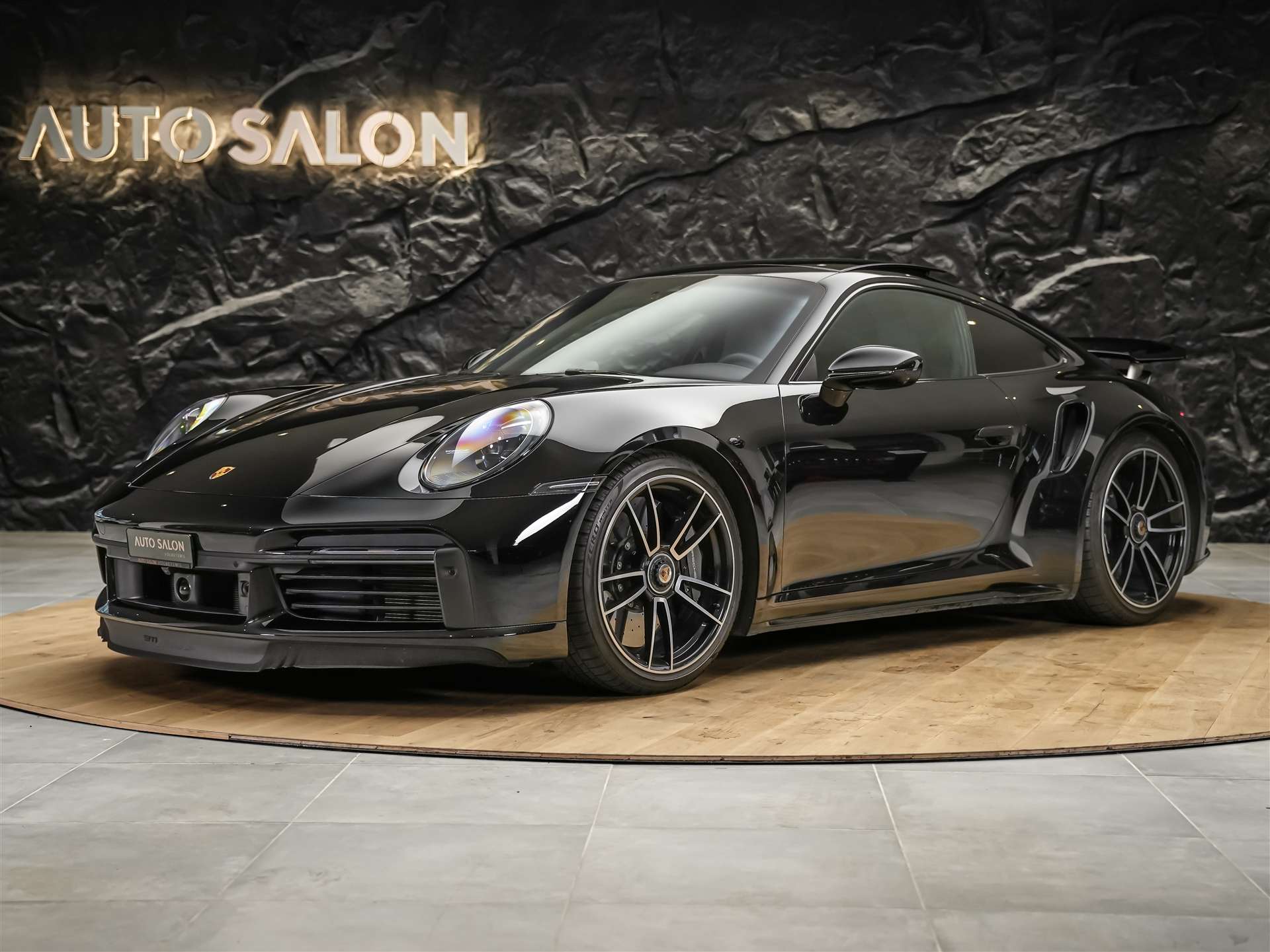 PORSCHE 911 Turbo S PDK *CH Auto*Panorama*Sitzlüftung*Burmester*-image-1
