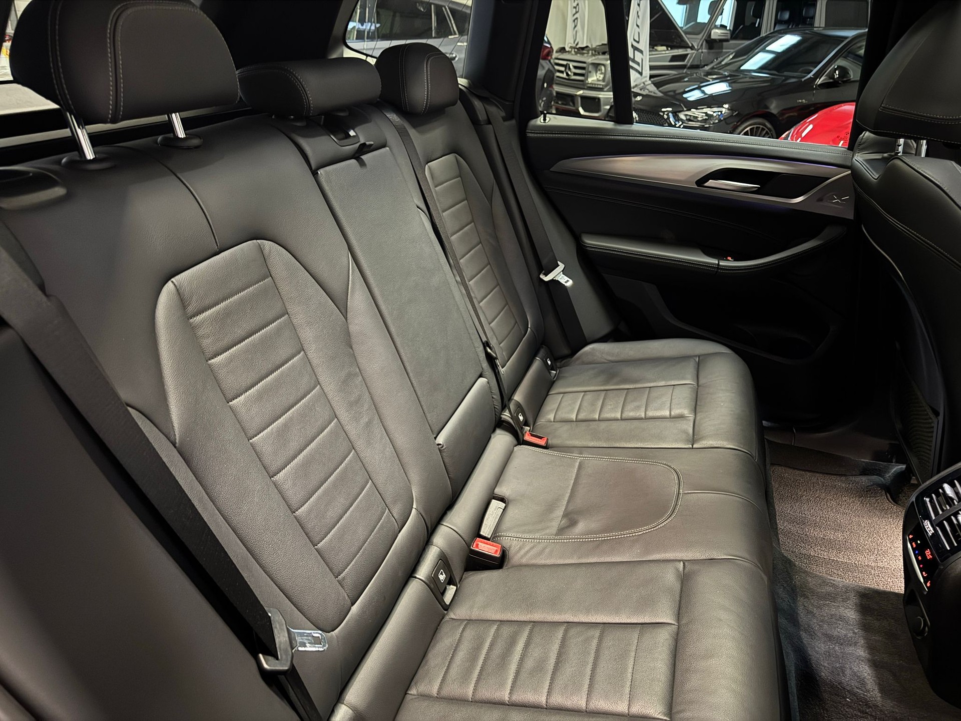 BMW X3 M40i-image-11