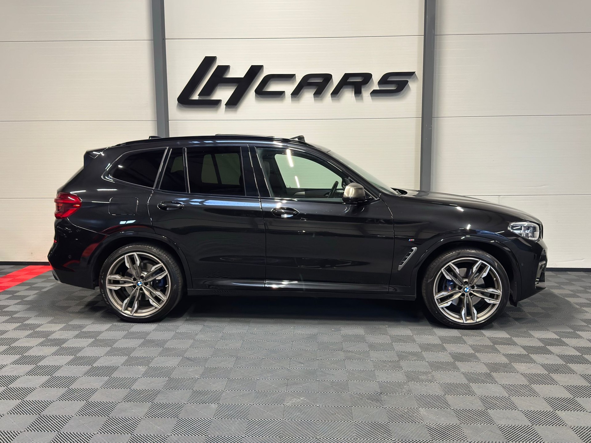 BMW X3 M40i-image-4