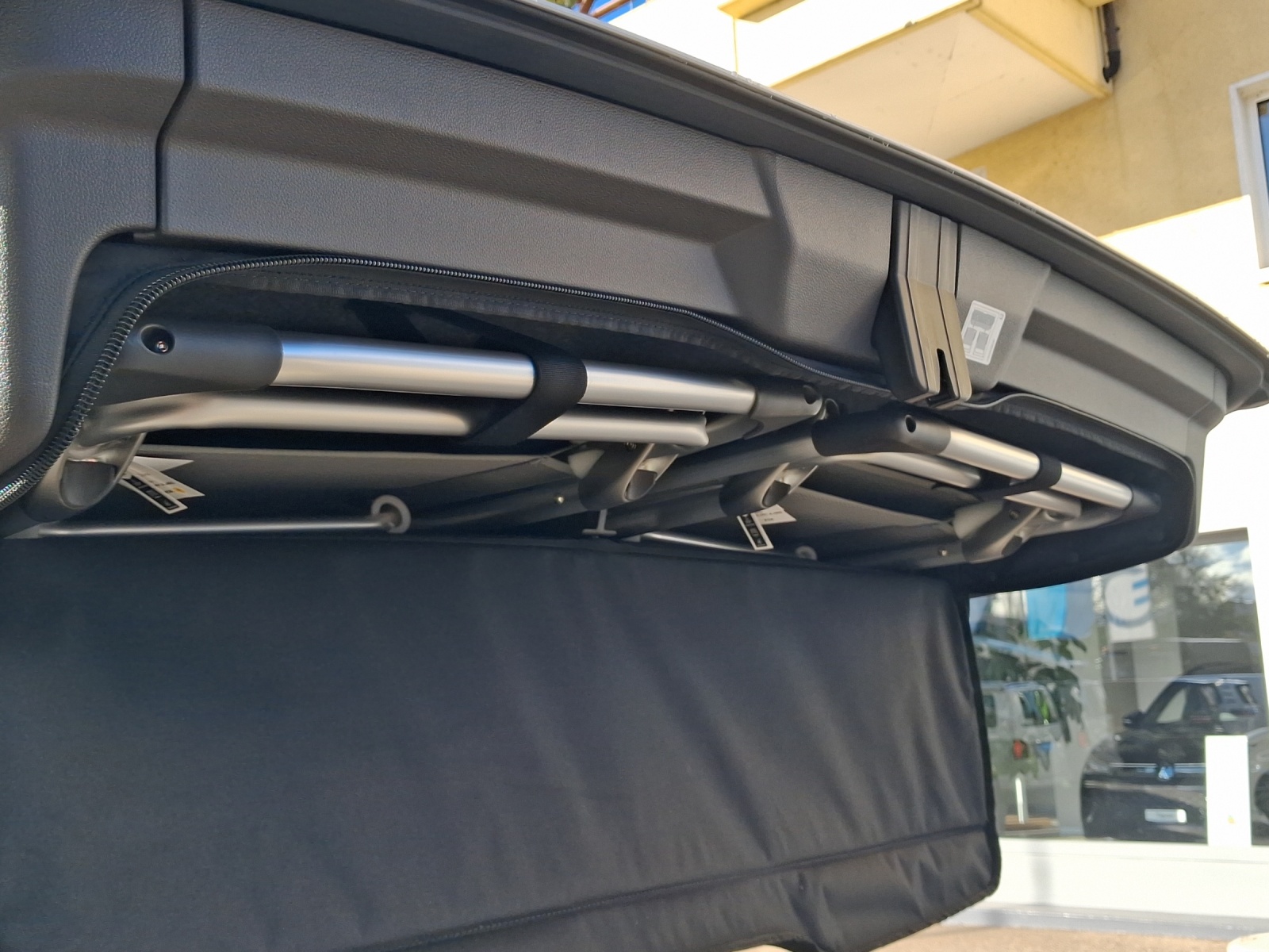VW California 2.0 TSI Beach Tour-image-13