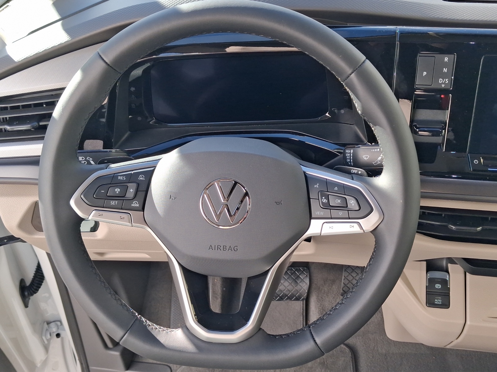 VW California 2.0 TSI Beach Tour-image-9