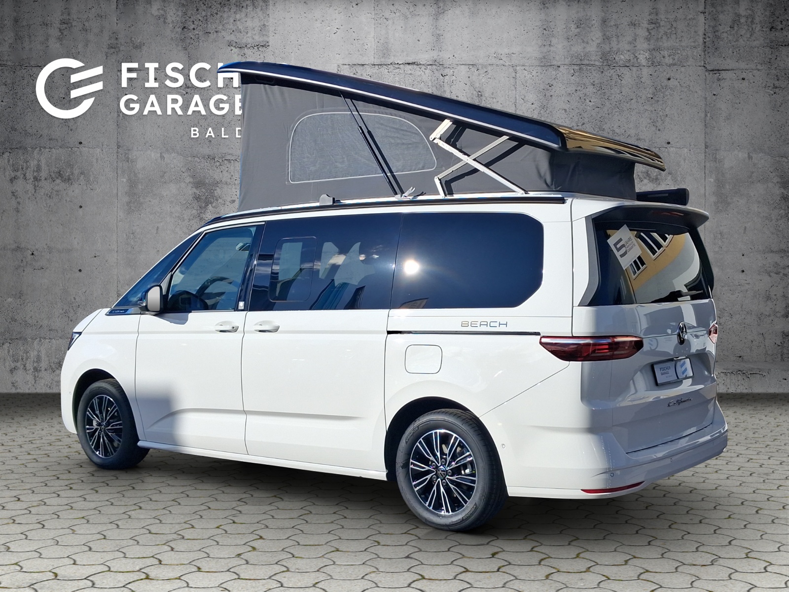 VW California 2.0 TSI Beach Tour-image-1
