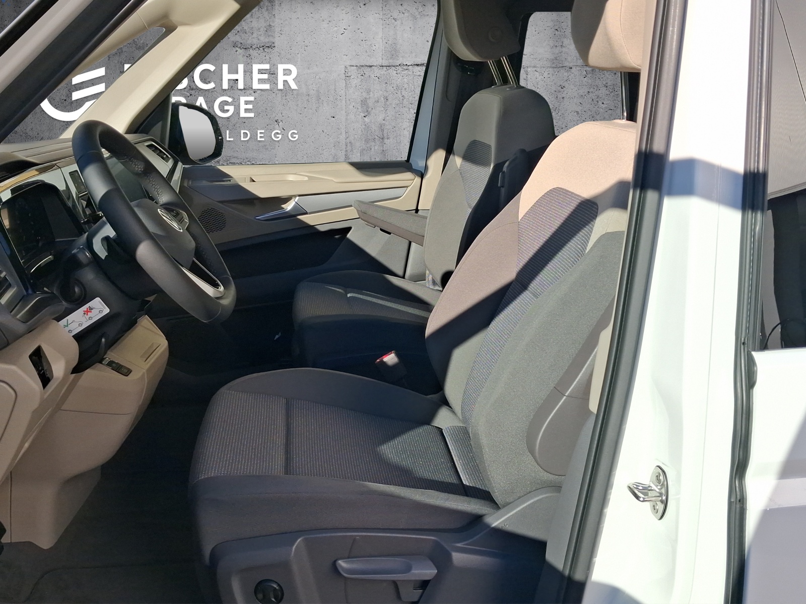 VW California 2.0 TSI Beach Tour-image-6