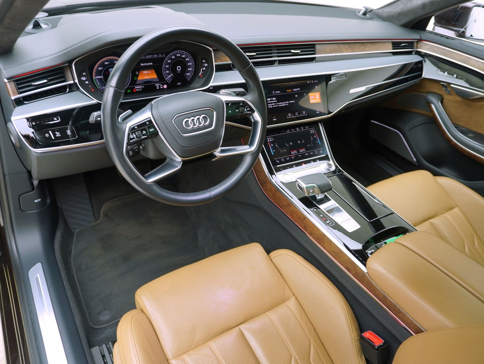AUDI A8 60 TFSI e quattro tiptronic LWB-image-8