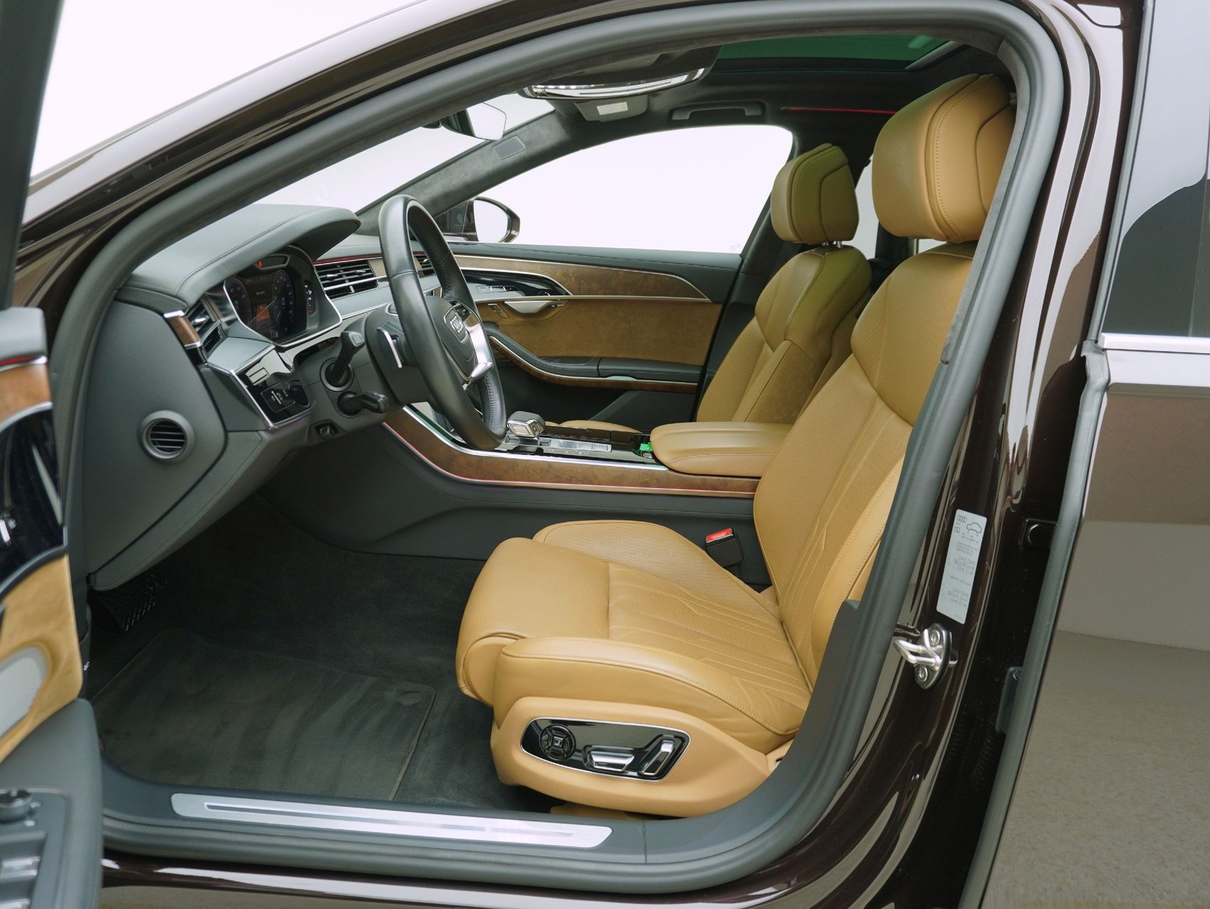 AUDI A8 60 TFSI e quattro tiptronic LWB-image-10